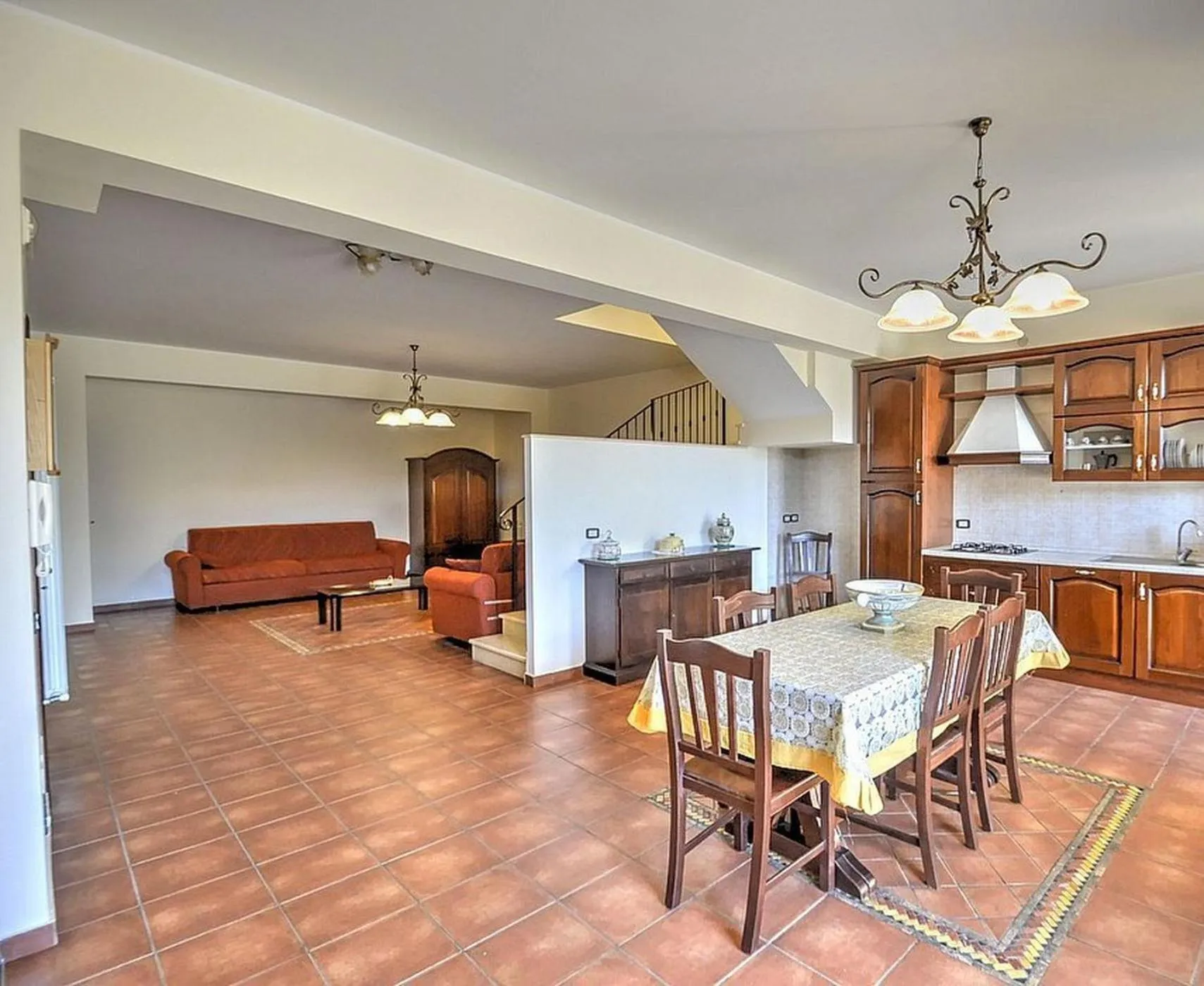 Communal lounge/ TV room in Etna Villa il Pino