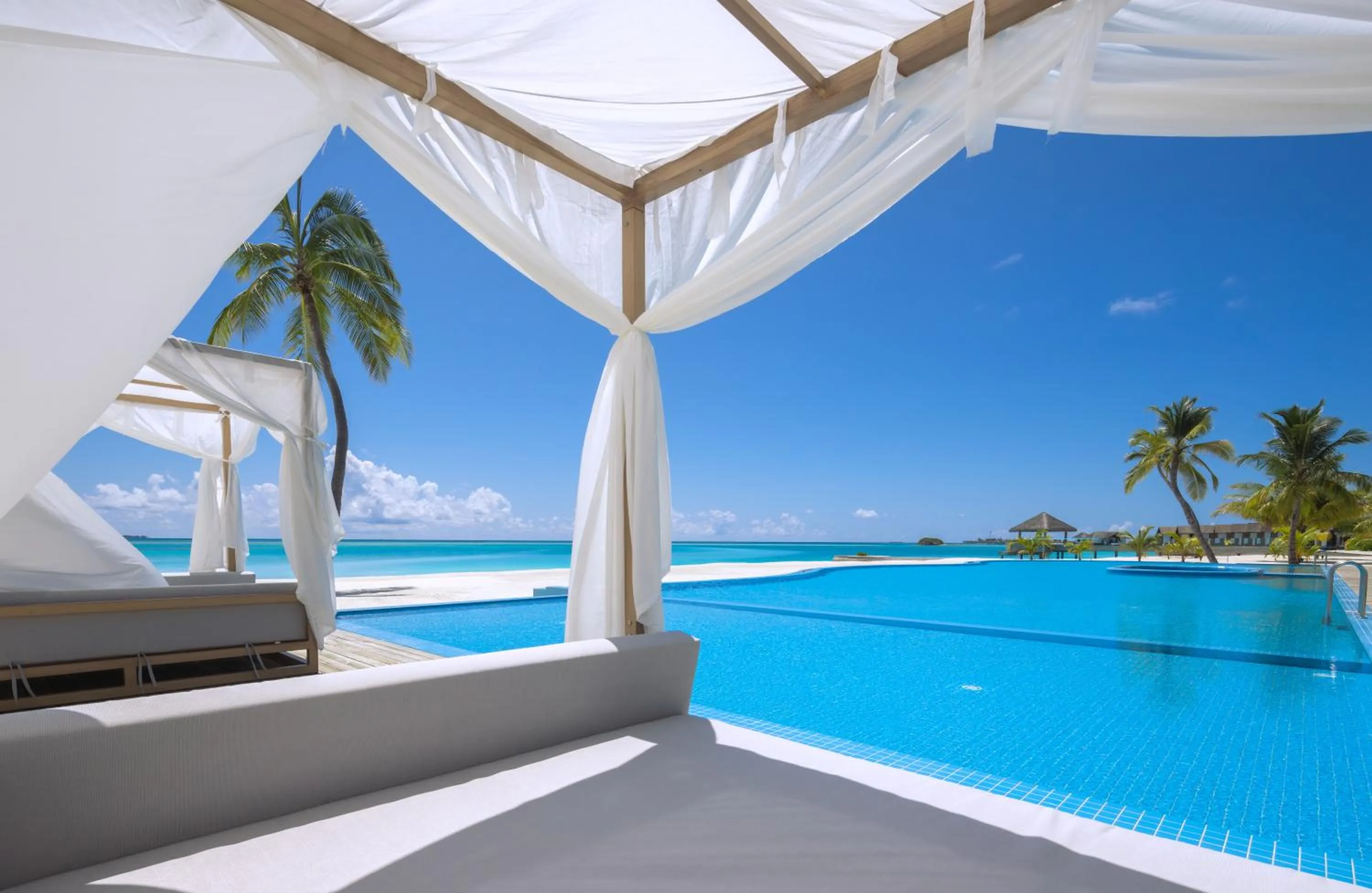 Pool view in NOOE Maldives Kunaavashi