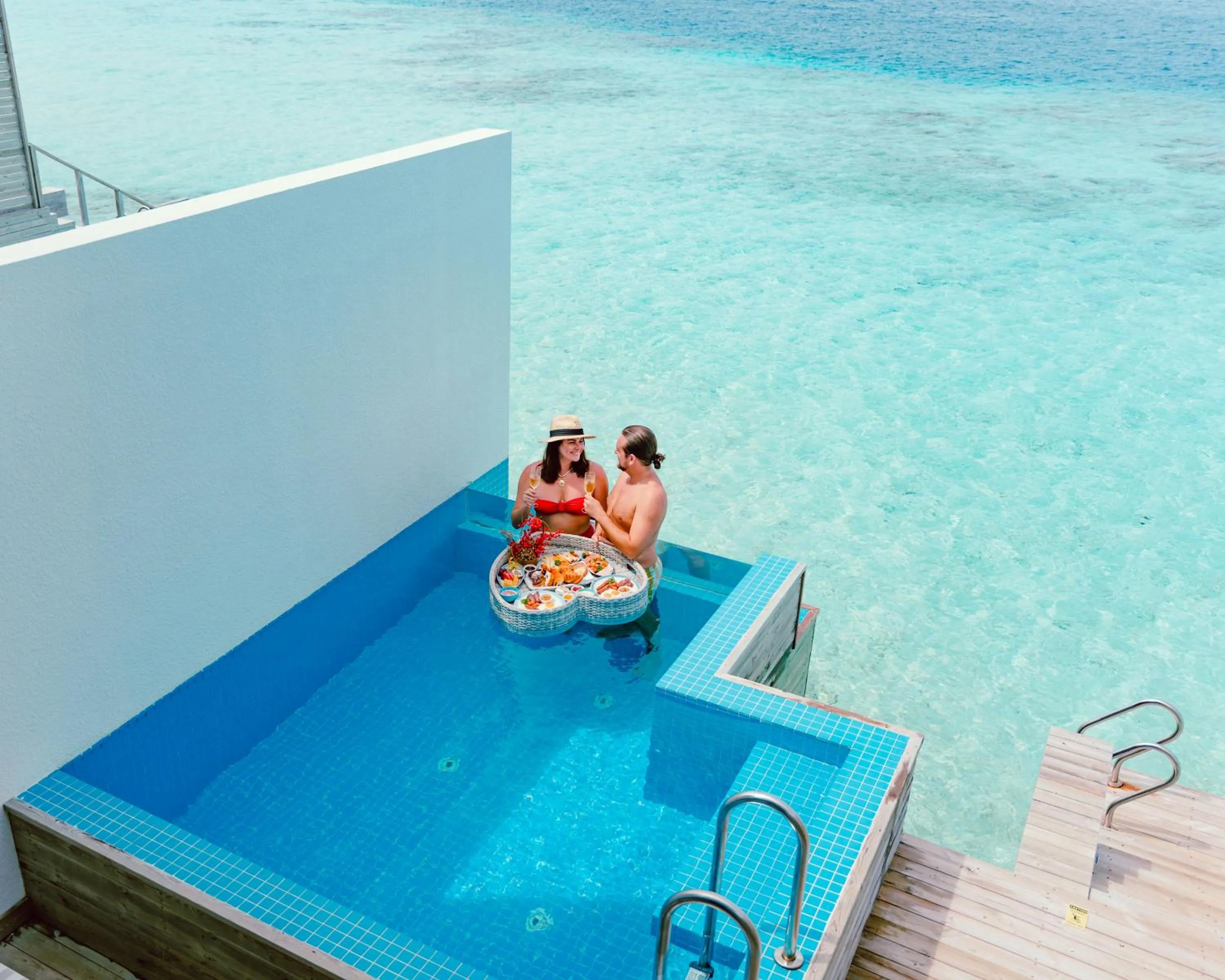 Swimming pool in NOOE Maldives Kunaavashi