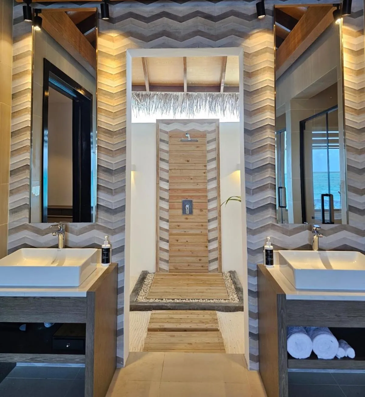 Bathroom in NOOE Maldives Kunaavashi