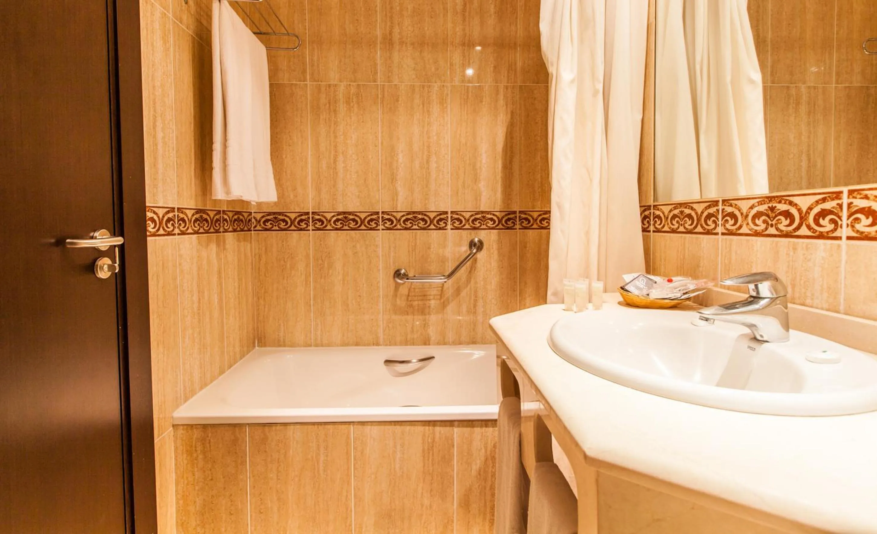 Bathroom in BLUESEA Gran Cervantes