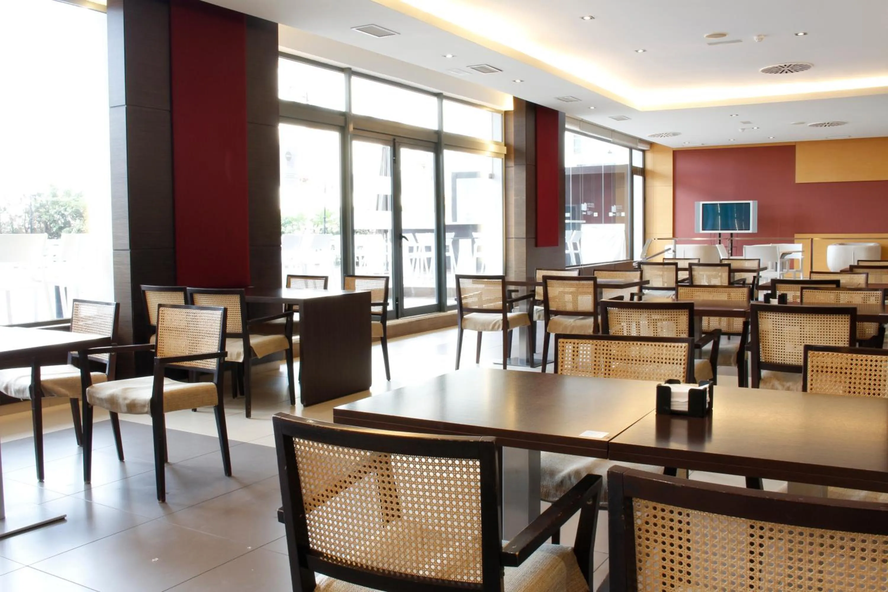 Lounge or bar in BLUESEA Gran Cervantes