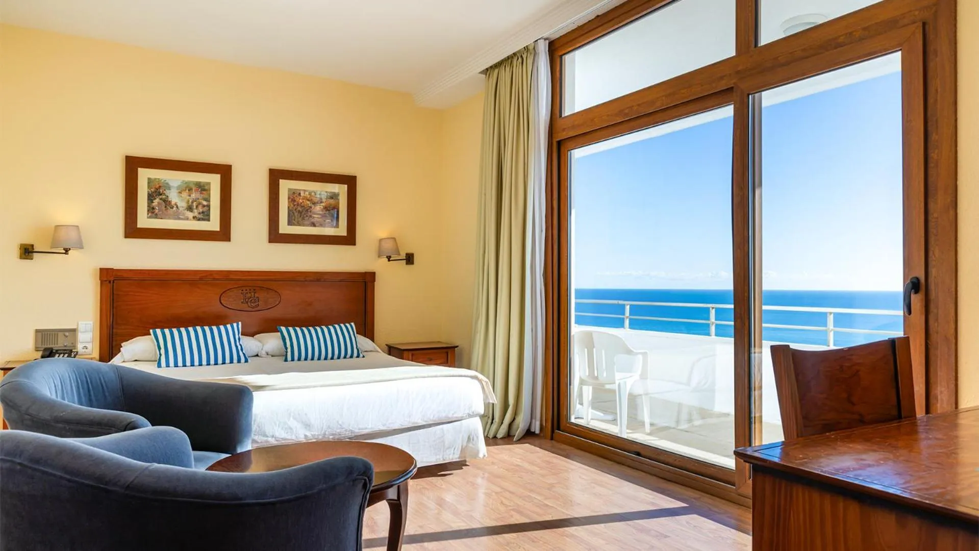 Bedroom, Bed in BLUESEA Gran Cervantes