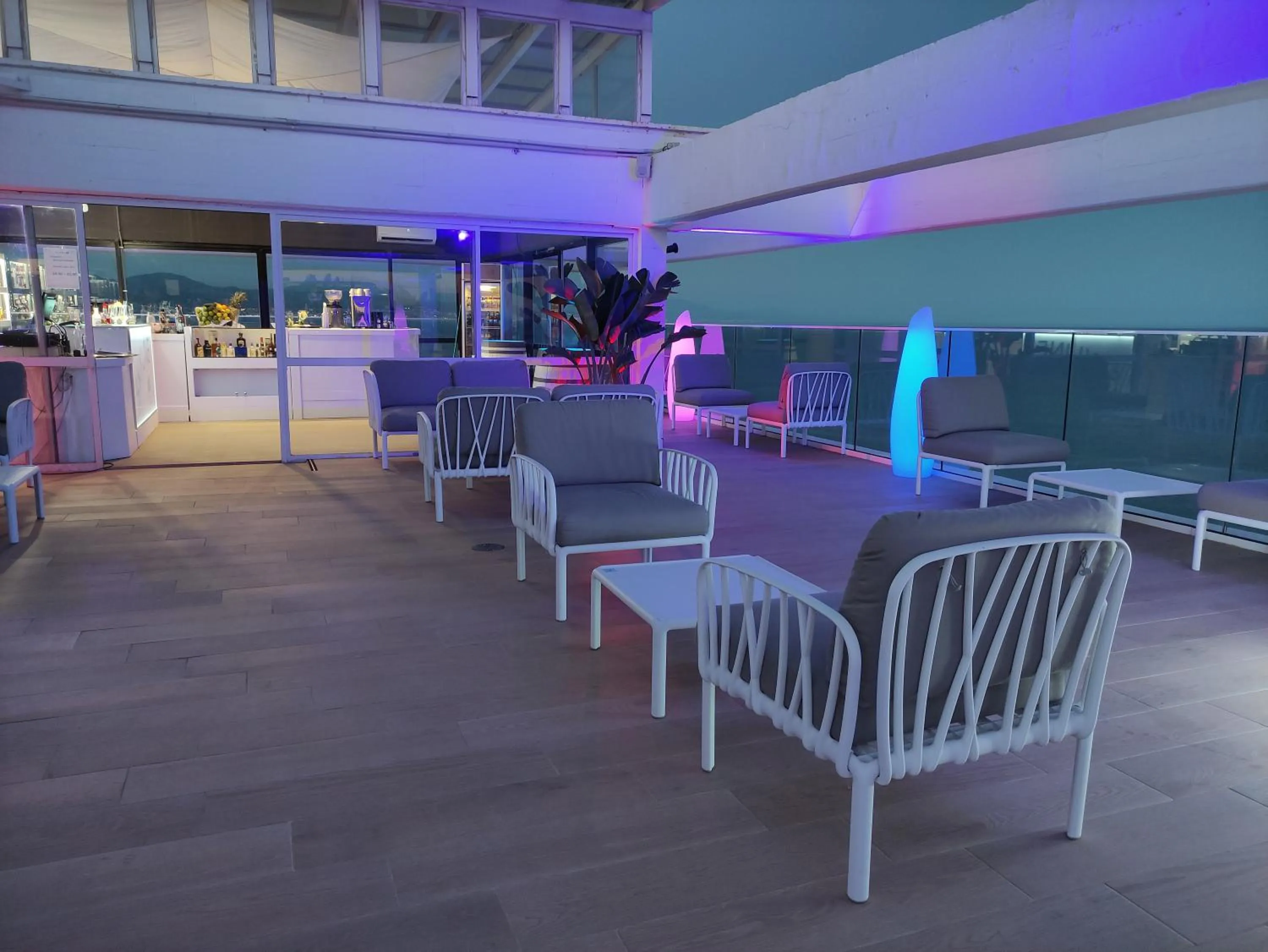Lounge or bar in BLUESEA Gran Cervantes