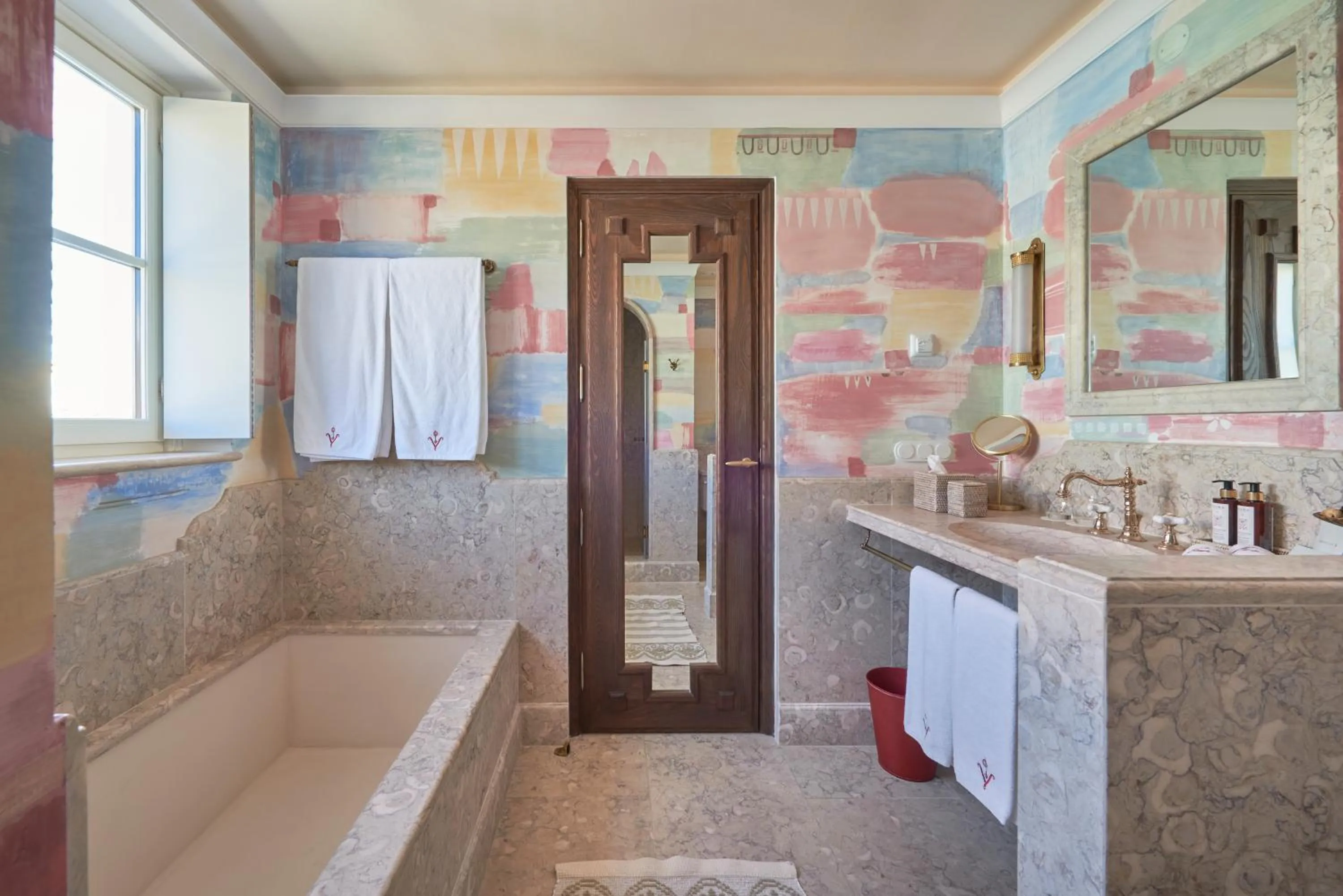 Bathroom in Vermelho Melides - Relais & Châteaux