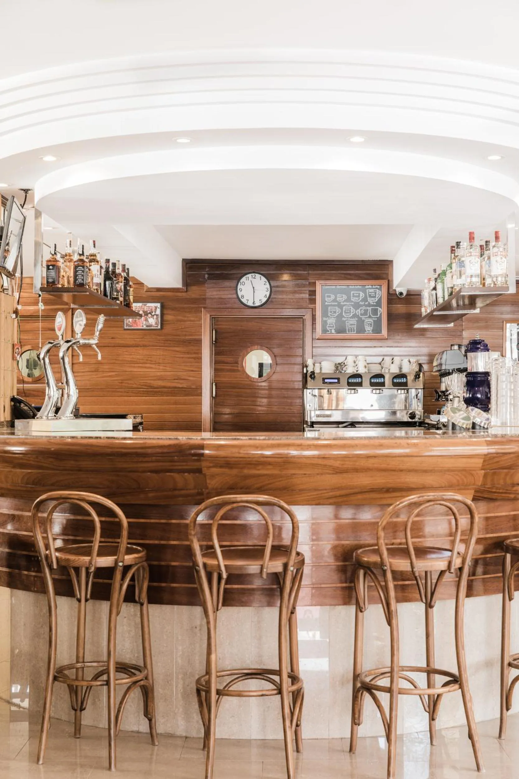 Lounge or bar in Hotel Golf Beach