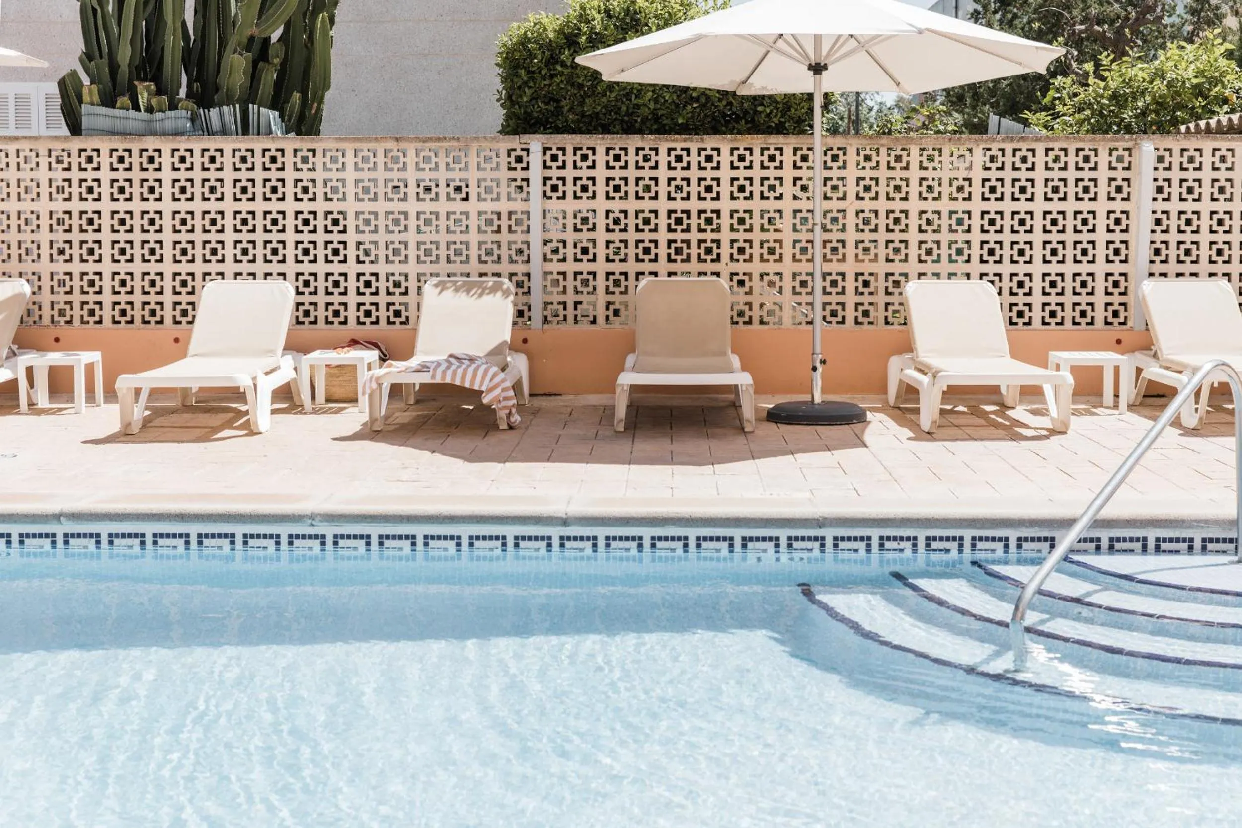 Swimming pool in Hotel Golf Beach
