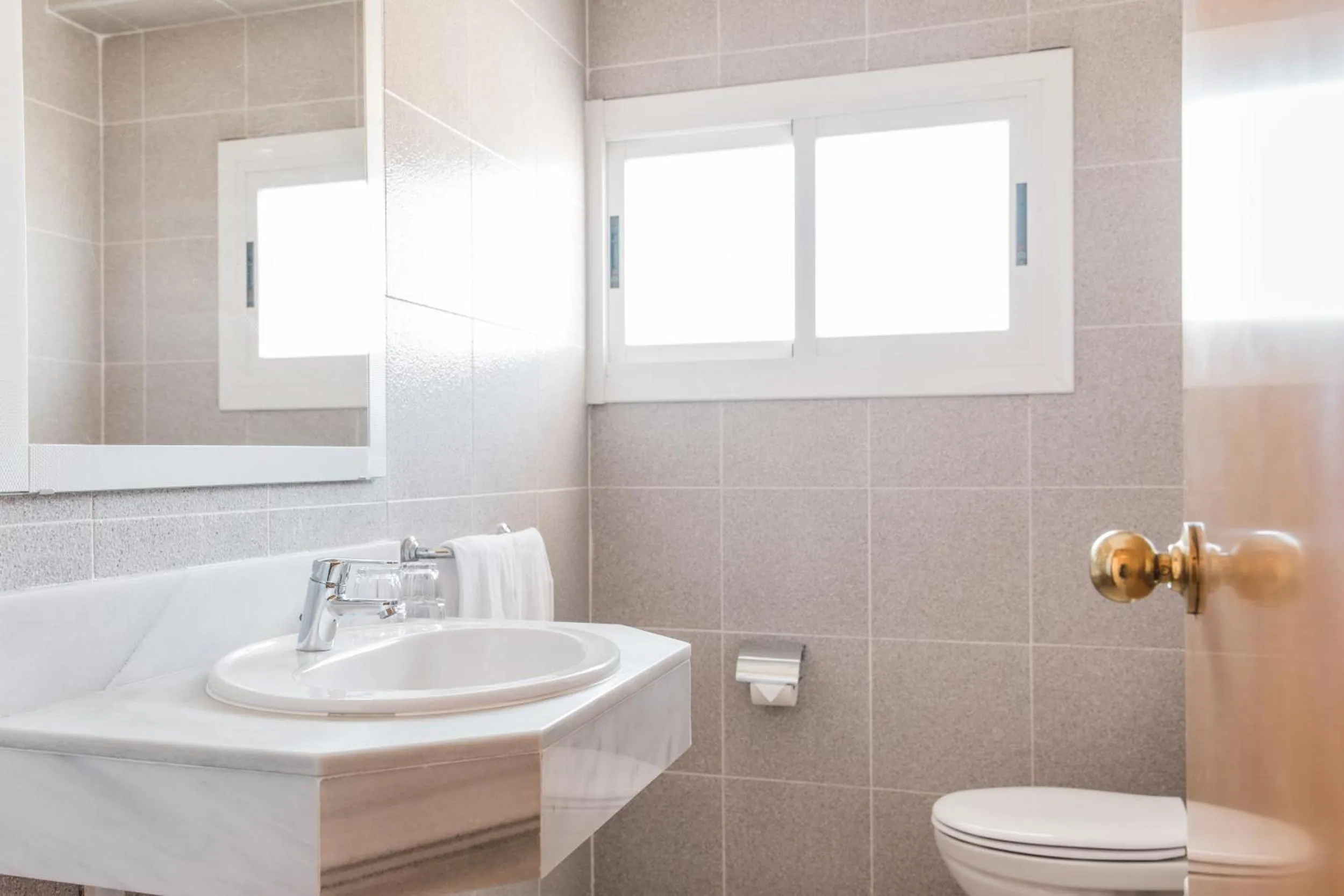 Bathroom in Hotel Golf Beach