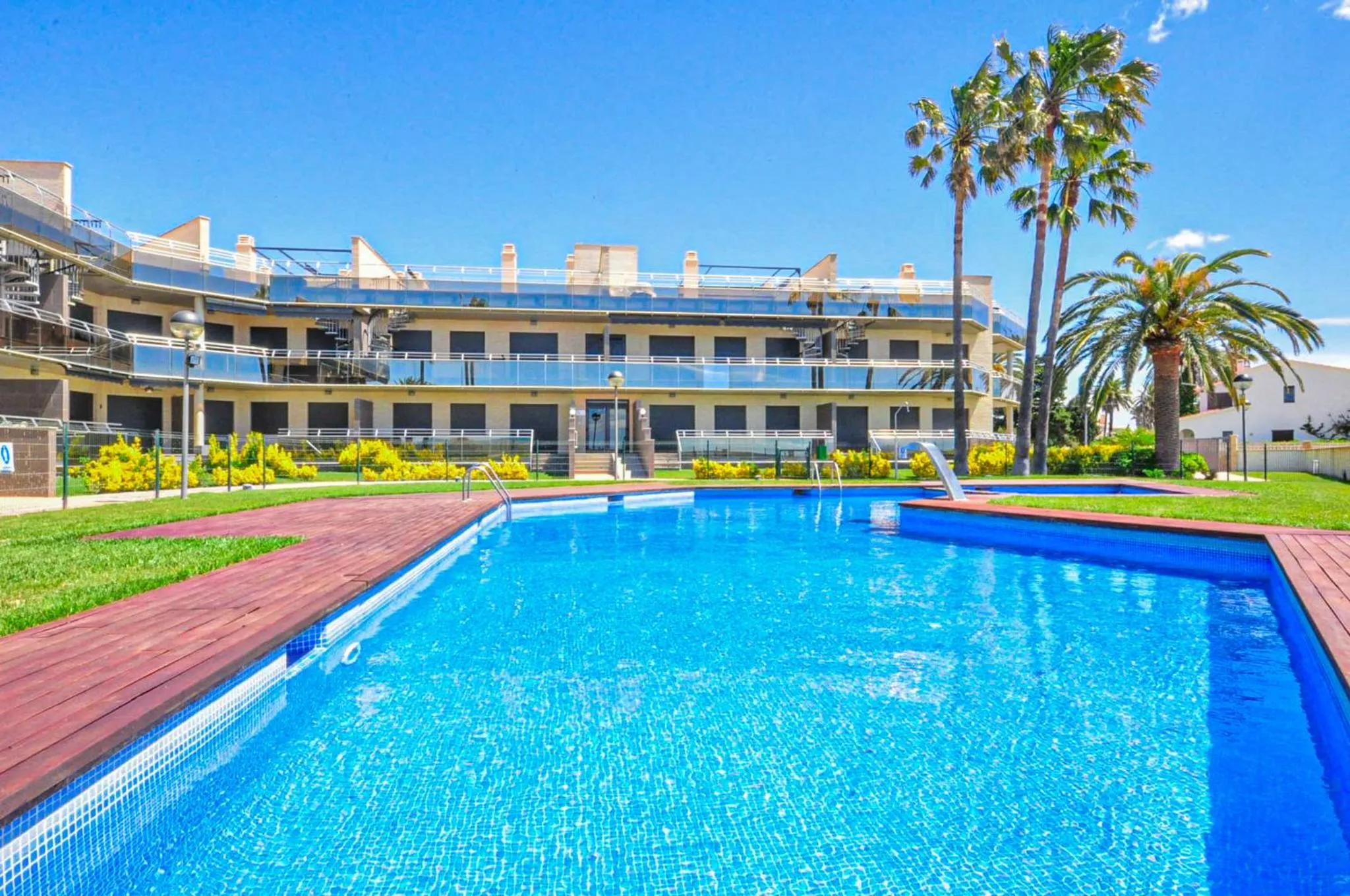 LITORAL COSTA DORADA - DI MARE Only families
