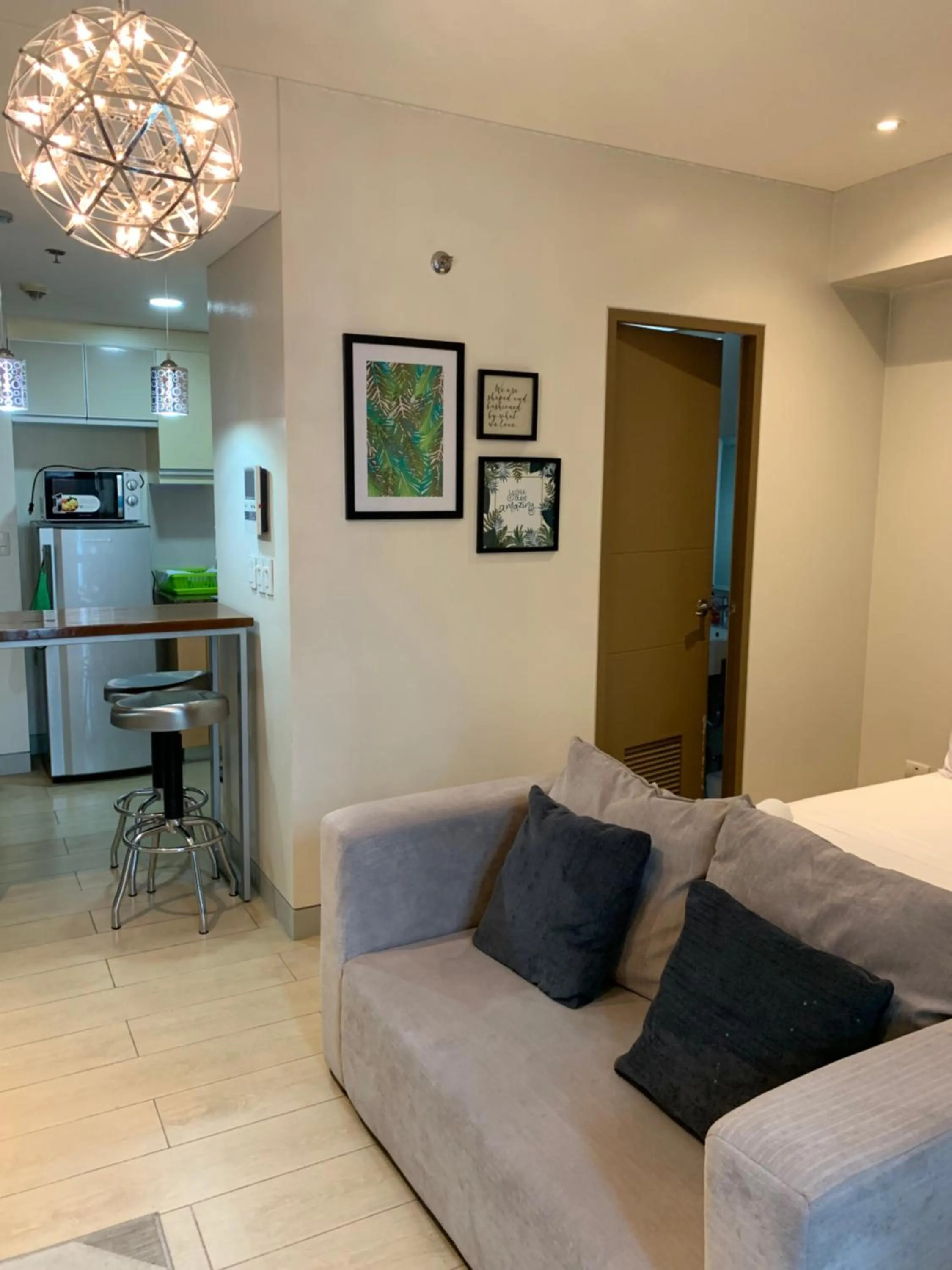 MRMCONDOTEL cluster 1 2H