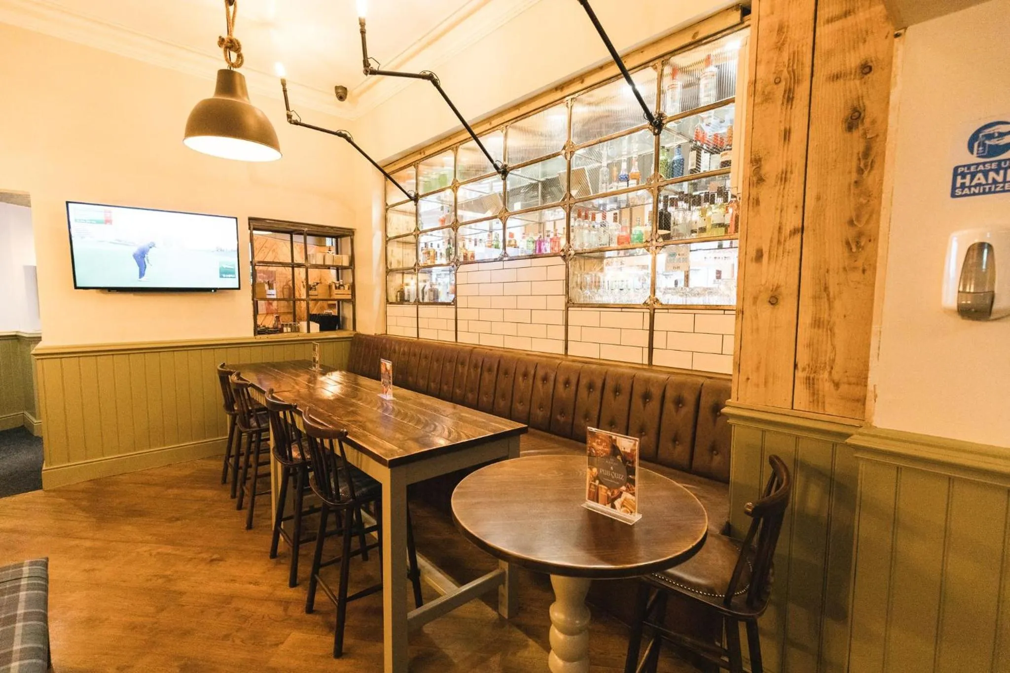 Restaurant/places to eat in Black Lion Hotel Manchester