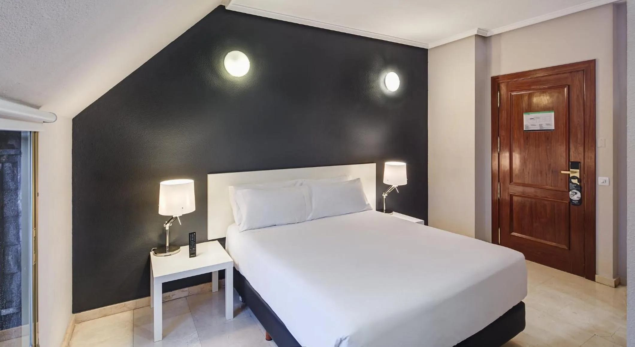 Bedroom, Bed in Sercotel Togumar