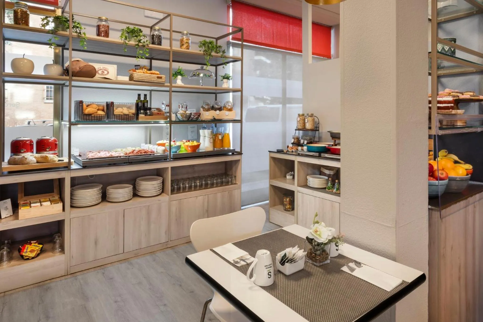 Breakfast in Sercotel Togumar