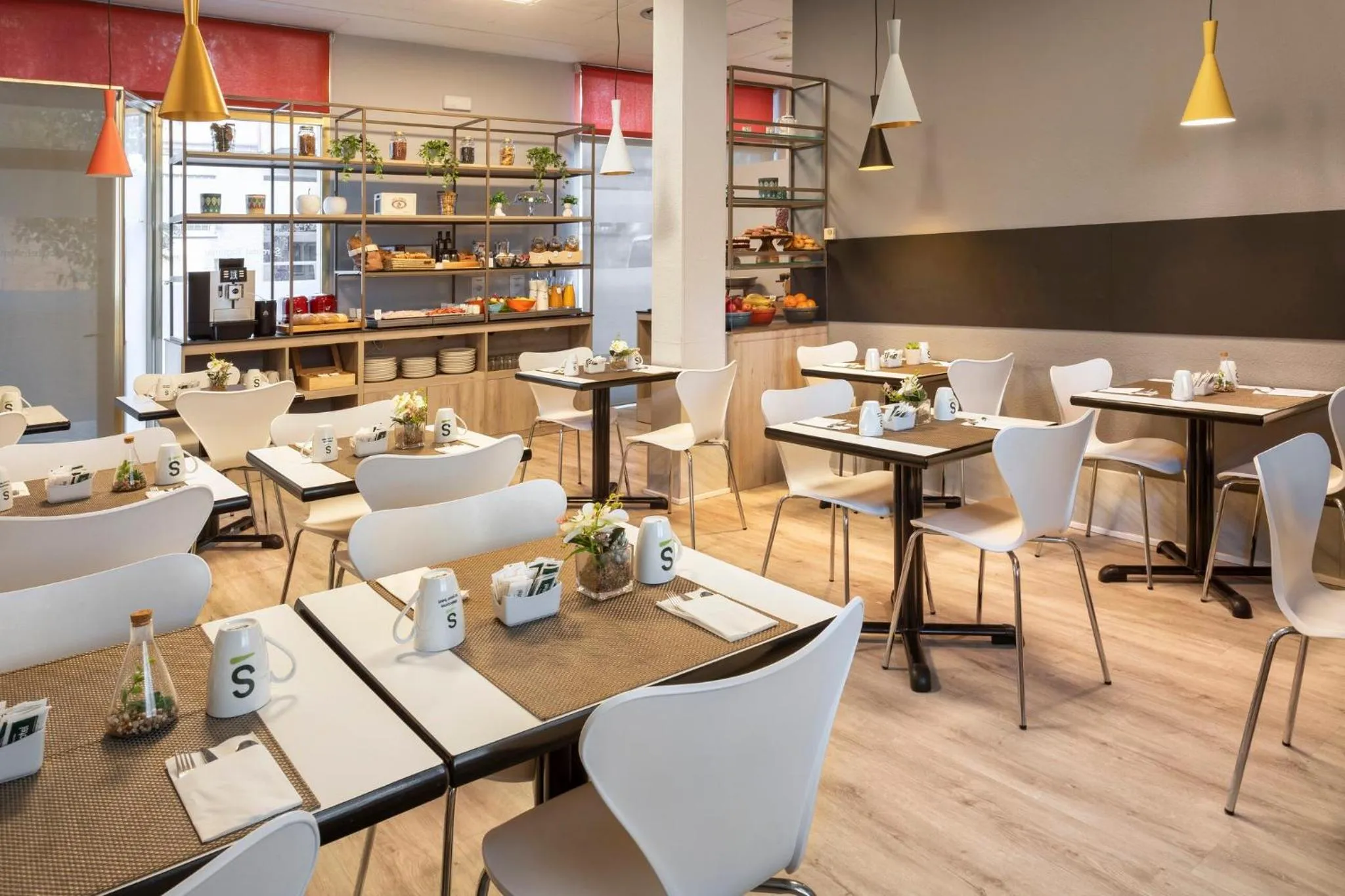 Breakfast in Sercotel Togumar