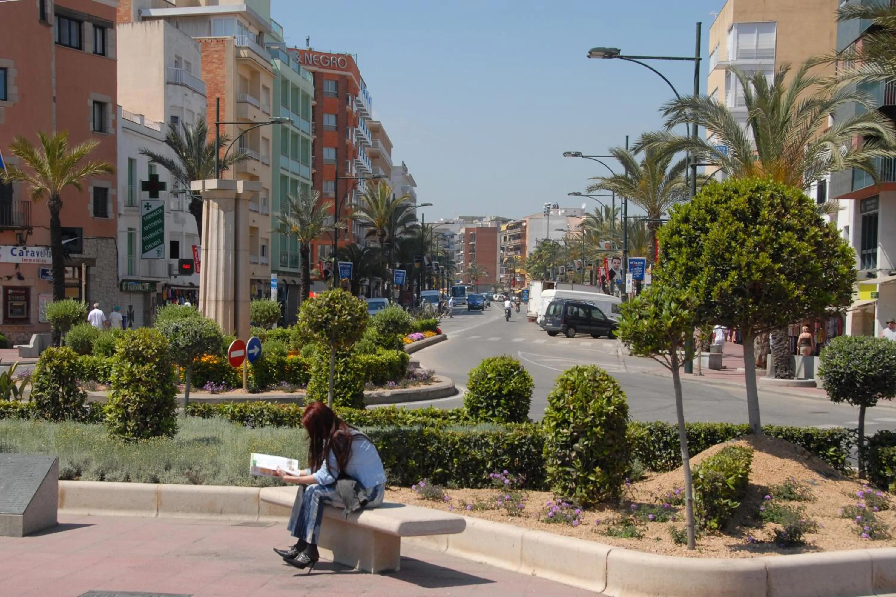 Shopping Area in Apartamentos Eldorado
