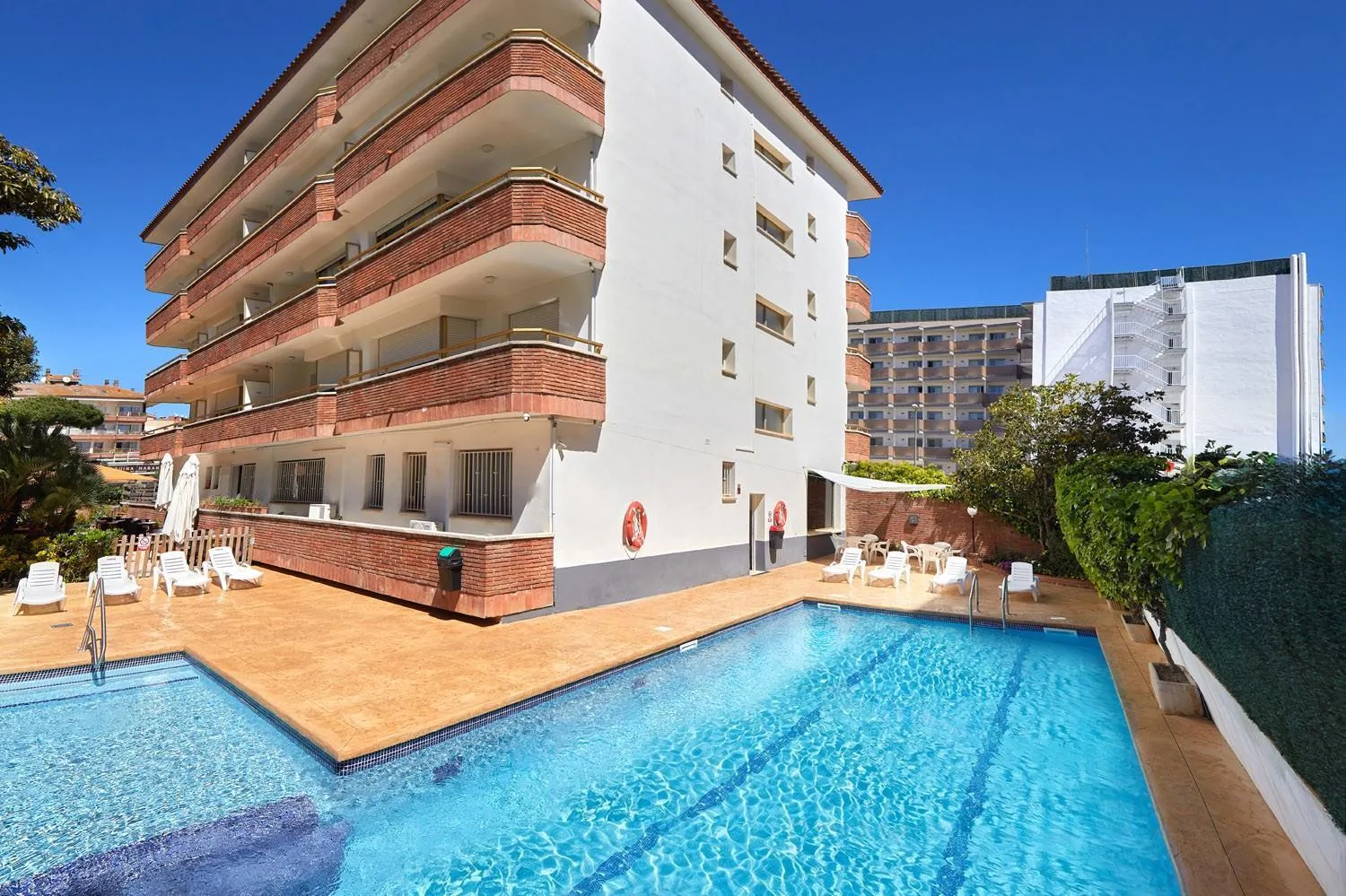 Swimming pool in Apartamentos Eldorado