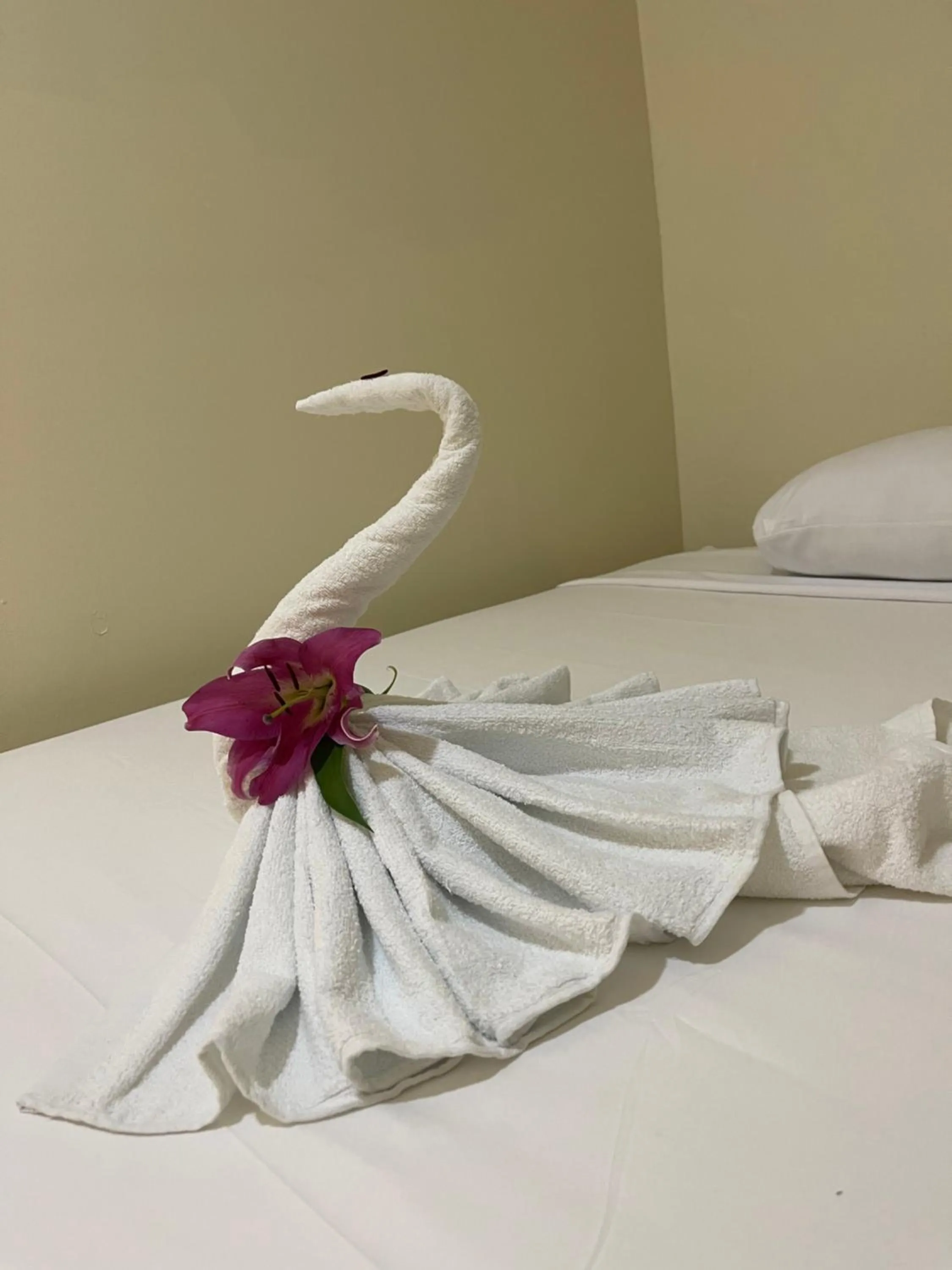 Property building, Bed in VBermor Hotel