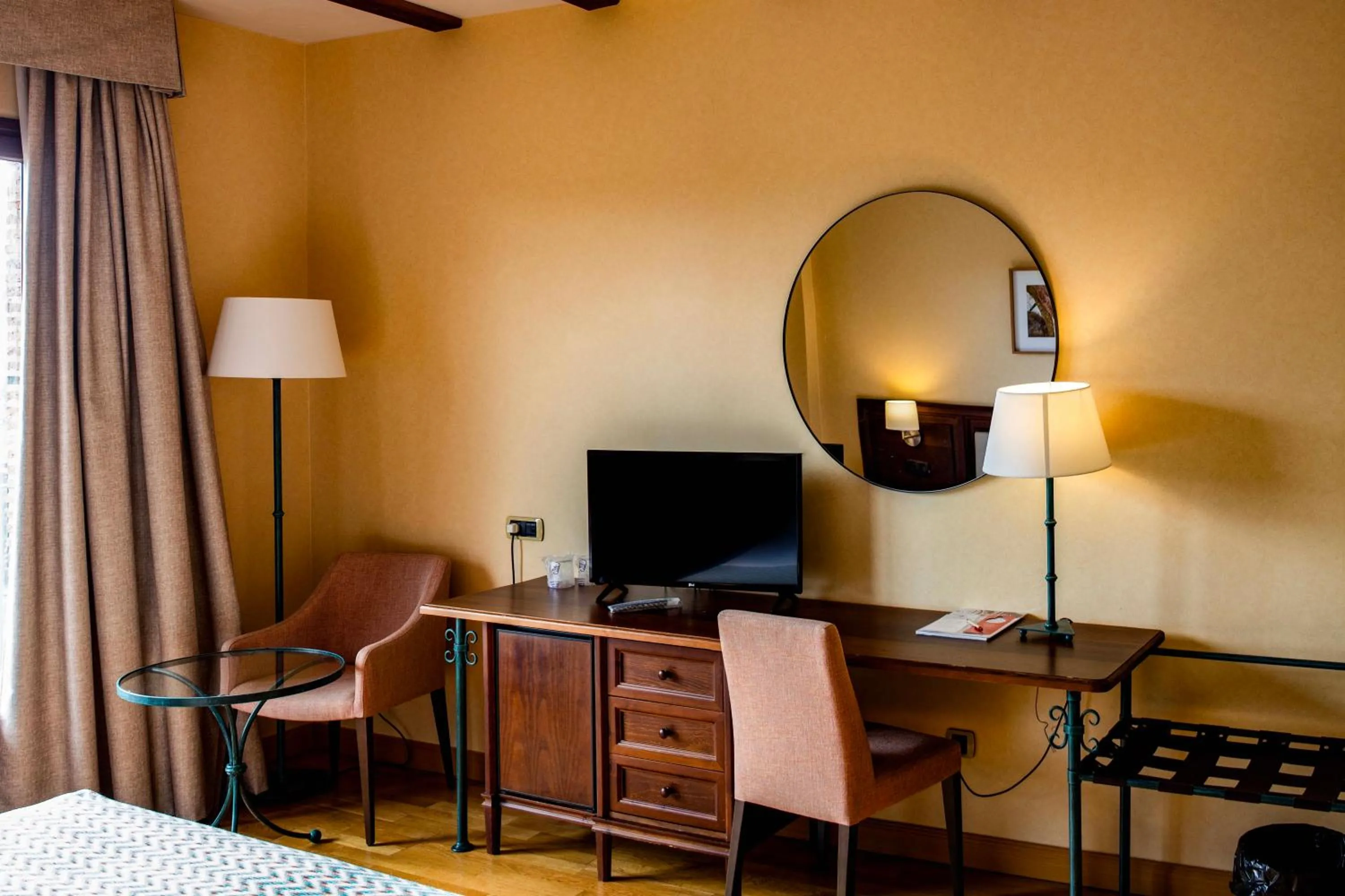 TV and multimedia in Hotel Spa Tudanca Aranda