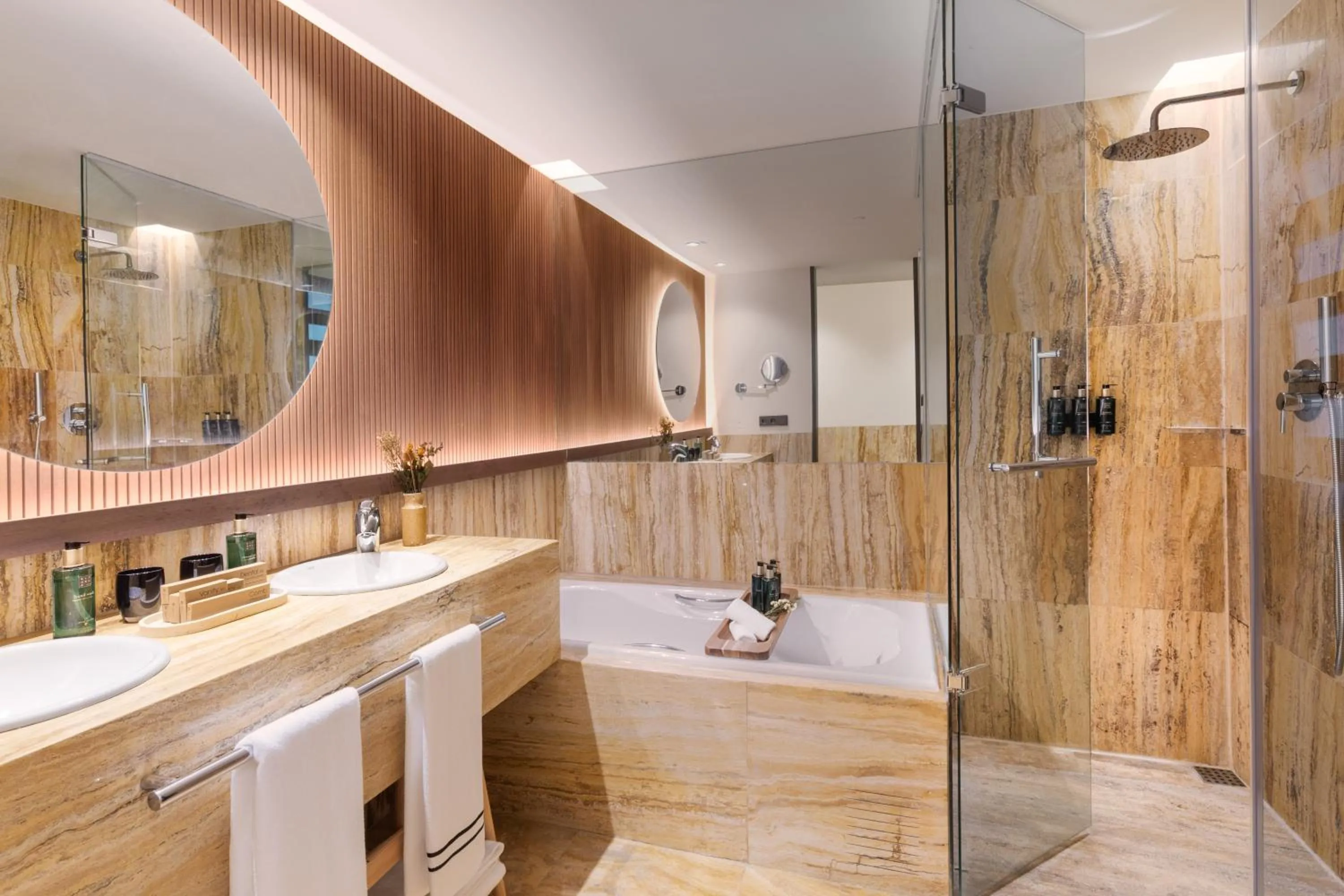 Bathroom in Hotel Meliá Bilbao