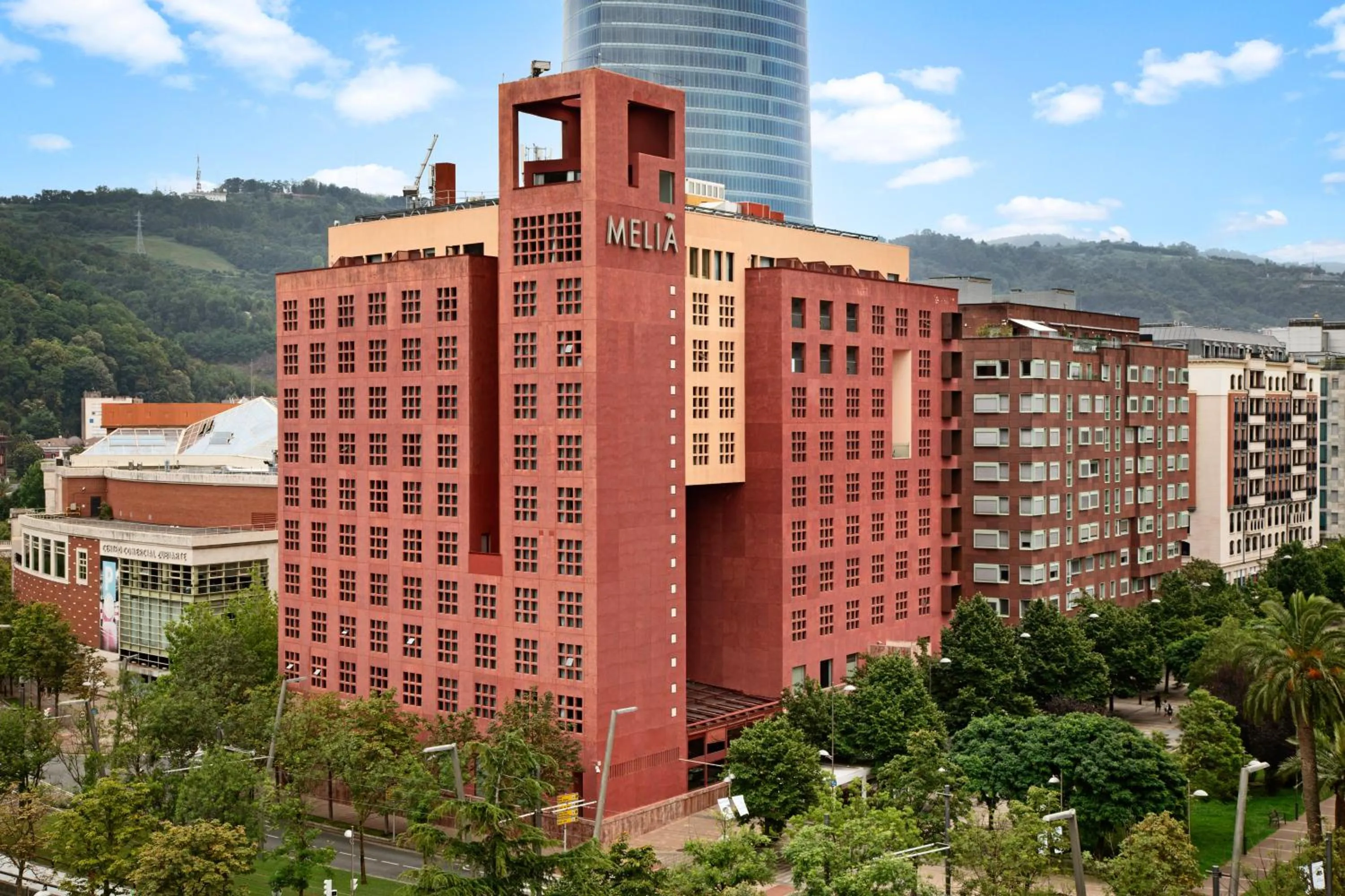 Property building in Hotel Meliá Bilbao