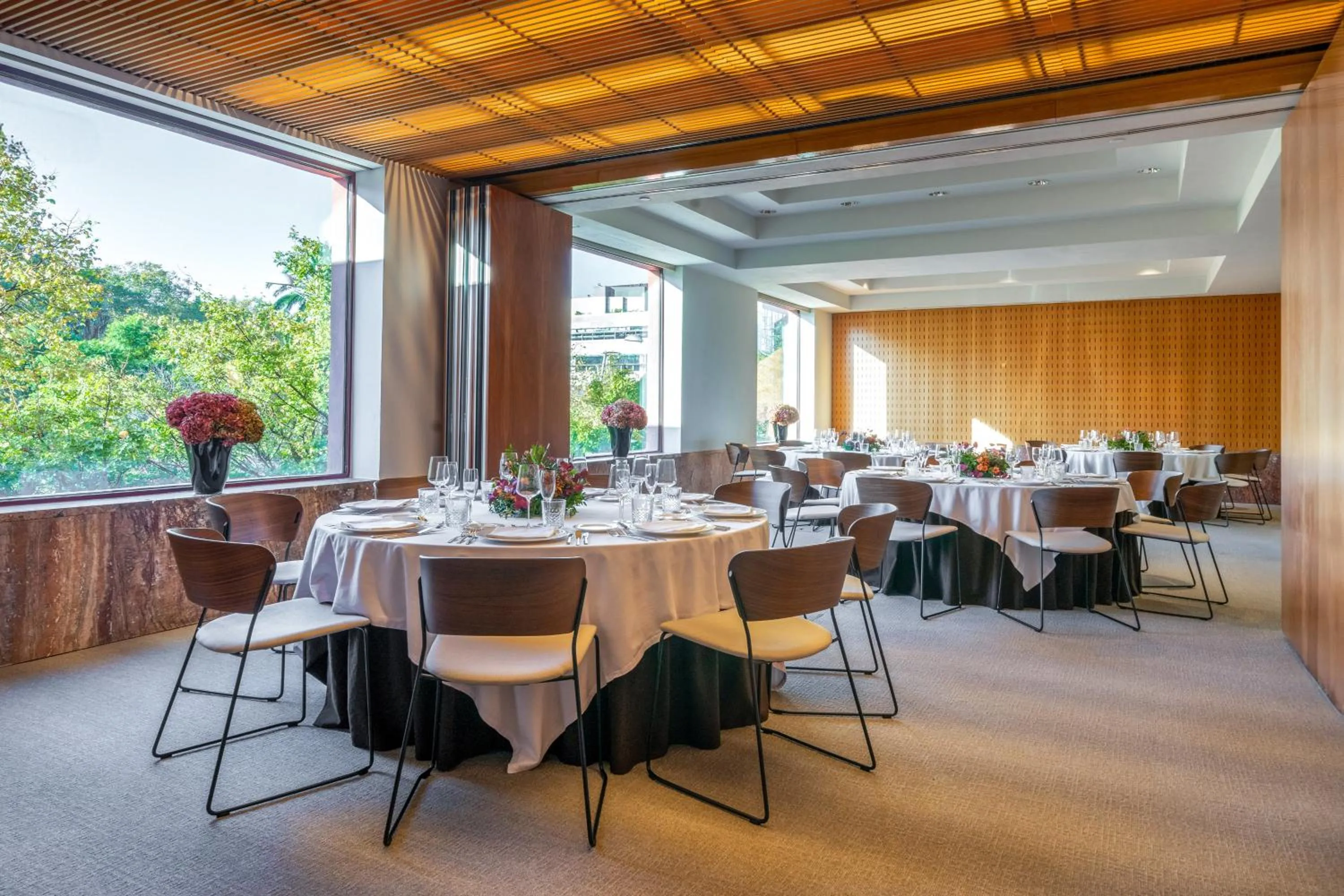 Restaurant/places to eat in Hotel Meliá Bilbao