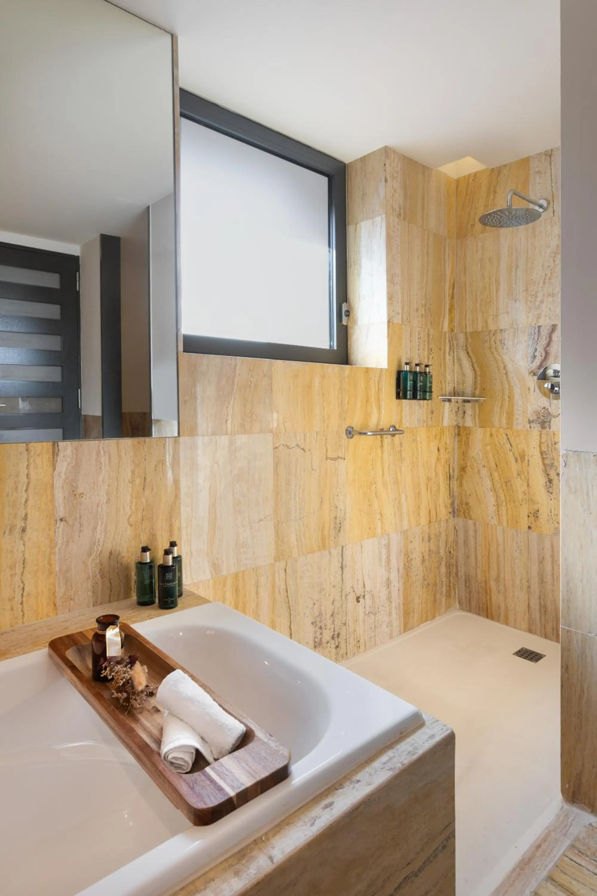 Bathroom in Hotel Meliá Bilbao