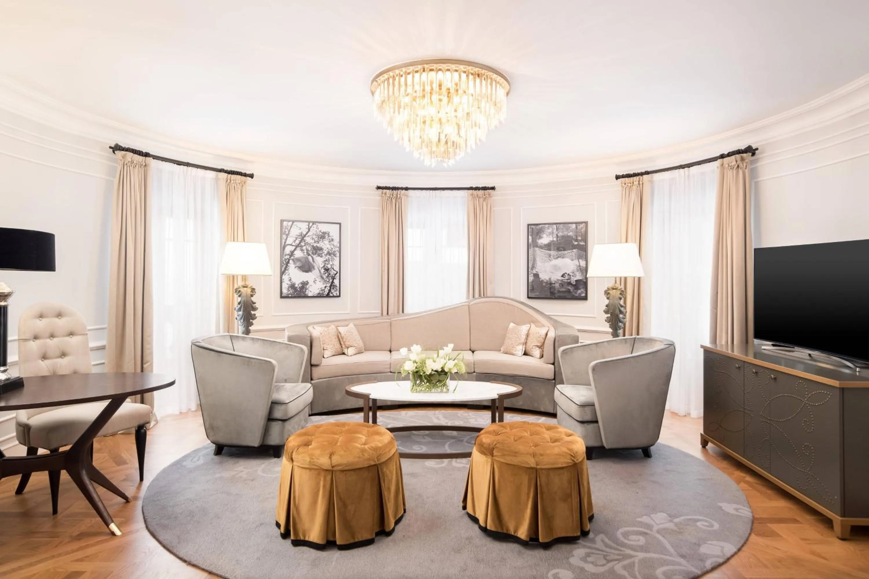 Living room in Hotel Maria Cristina, a Luxury Collection Hotel, San Sebastian