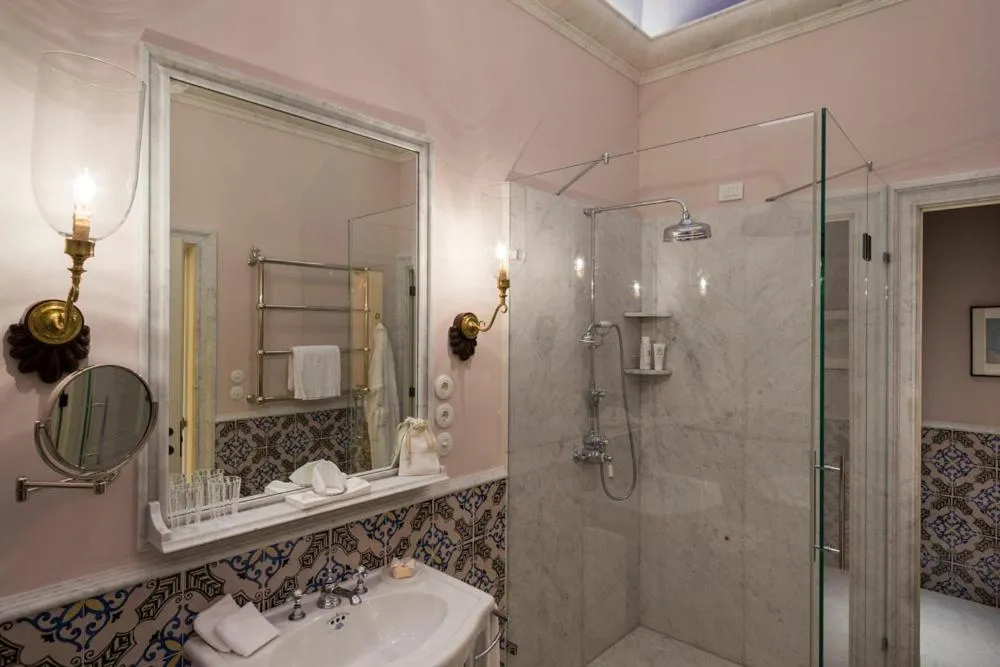 Bathroom in Palazzo Margherita