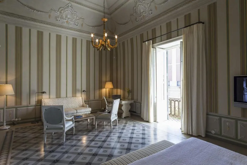 Living room, Bed in Palazzo Margherita