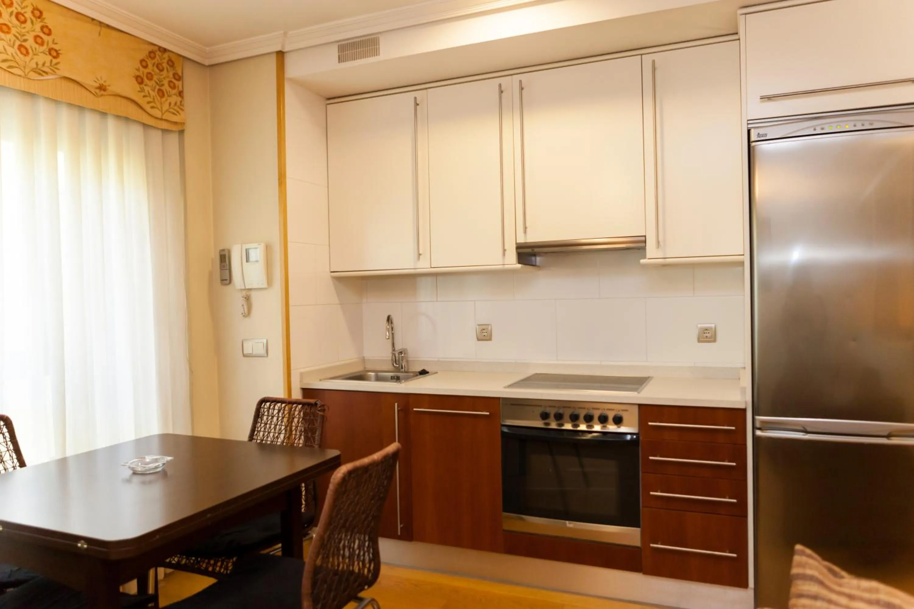Kitchen or kitchenette in Hotel Sercotel Tres Luces