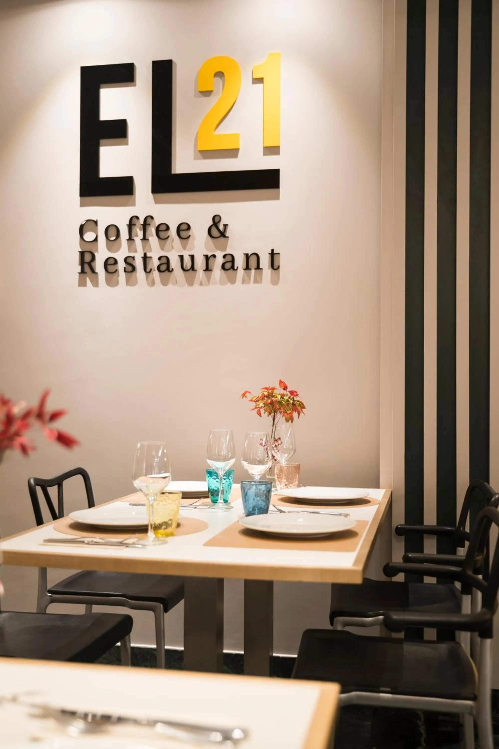 Restaurant/places to eat in Hotel Sercotel Tres Luces