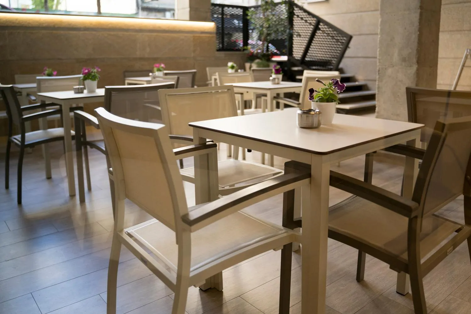 Restaurant/places to eat in Hotel Sercotel Tres Luces