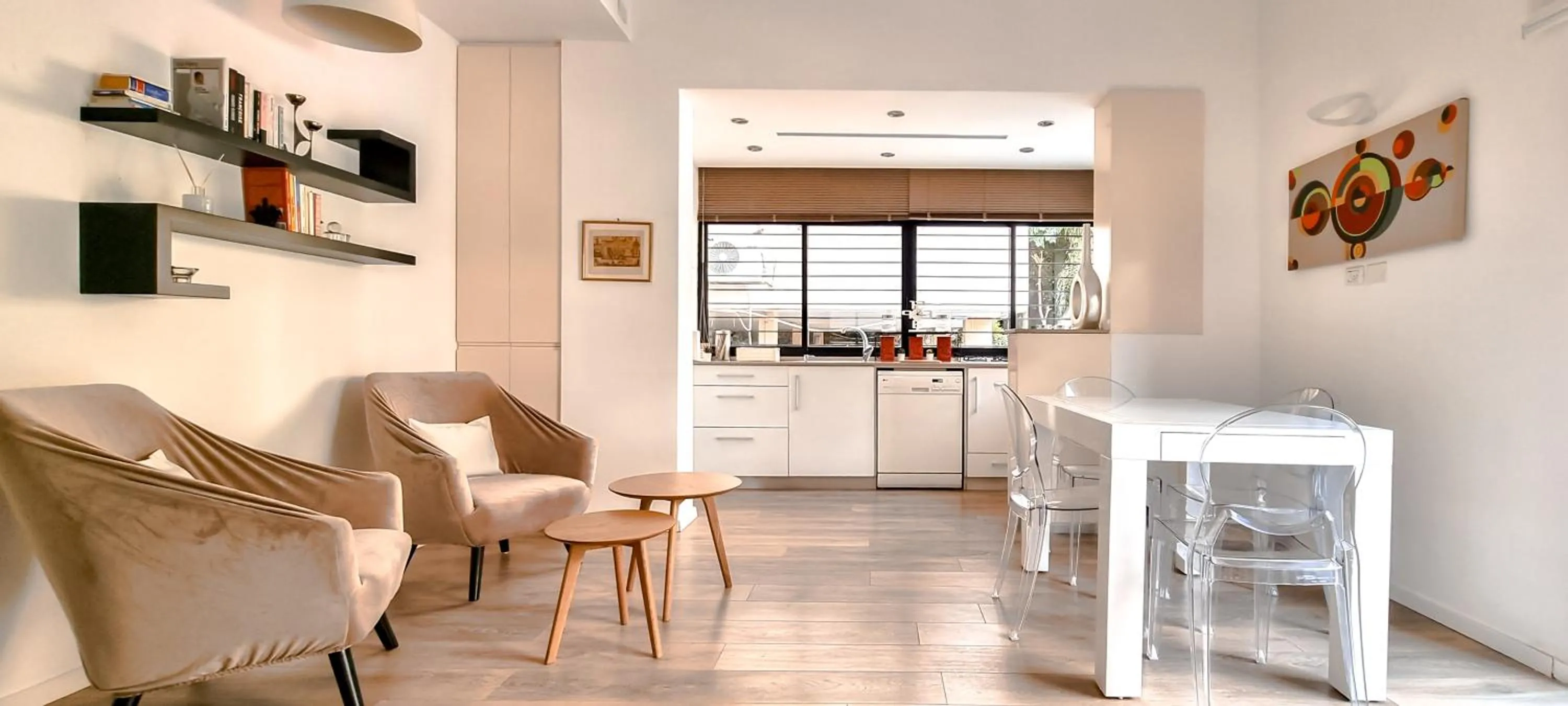 Living room in BnBIsrael apartments - Rupin Nacre