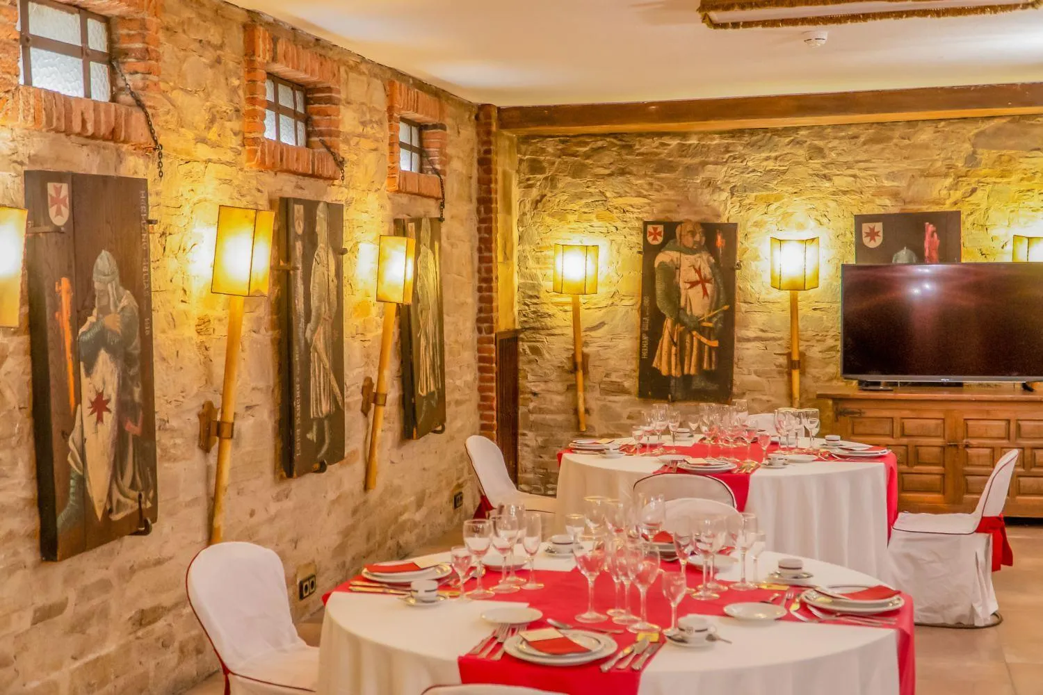 Restaurant/places to eat in Hotel Temple Ponferrada