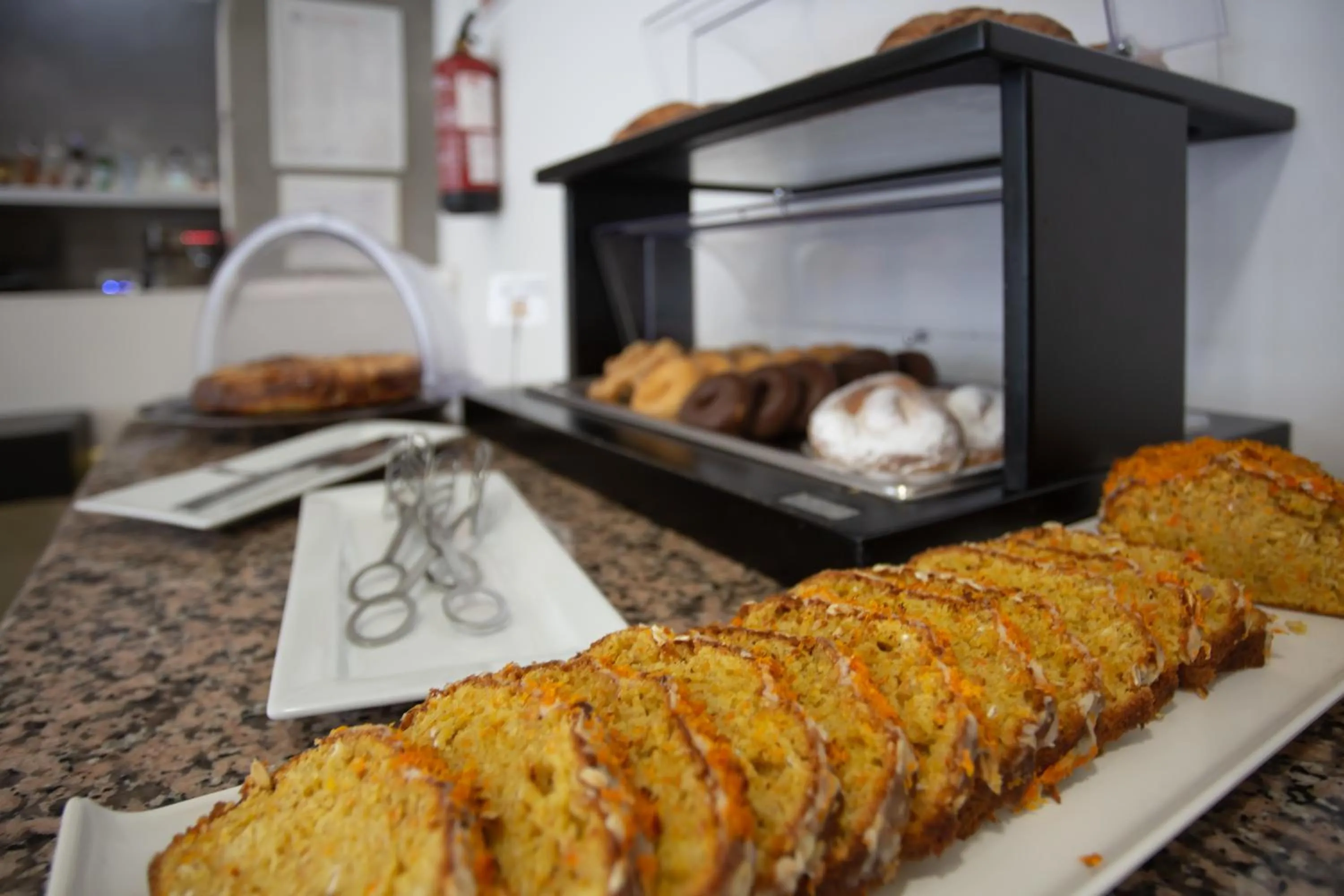 Buffet breakfast in Hotel Monte Puertatierra