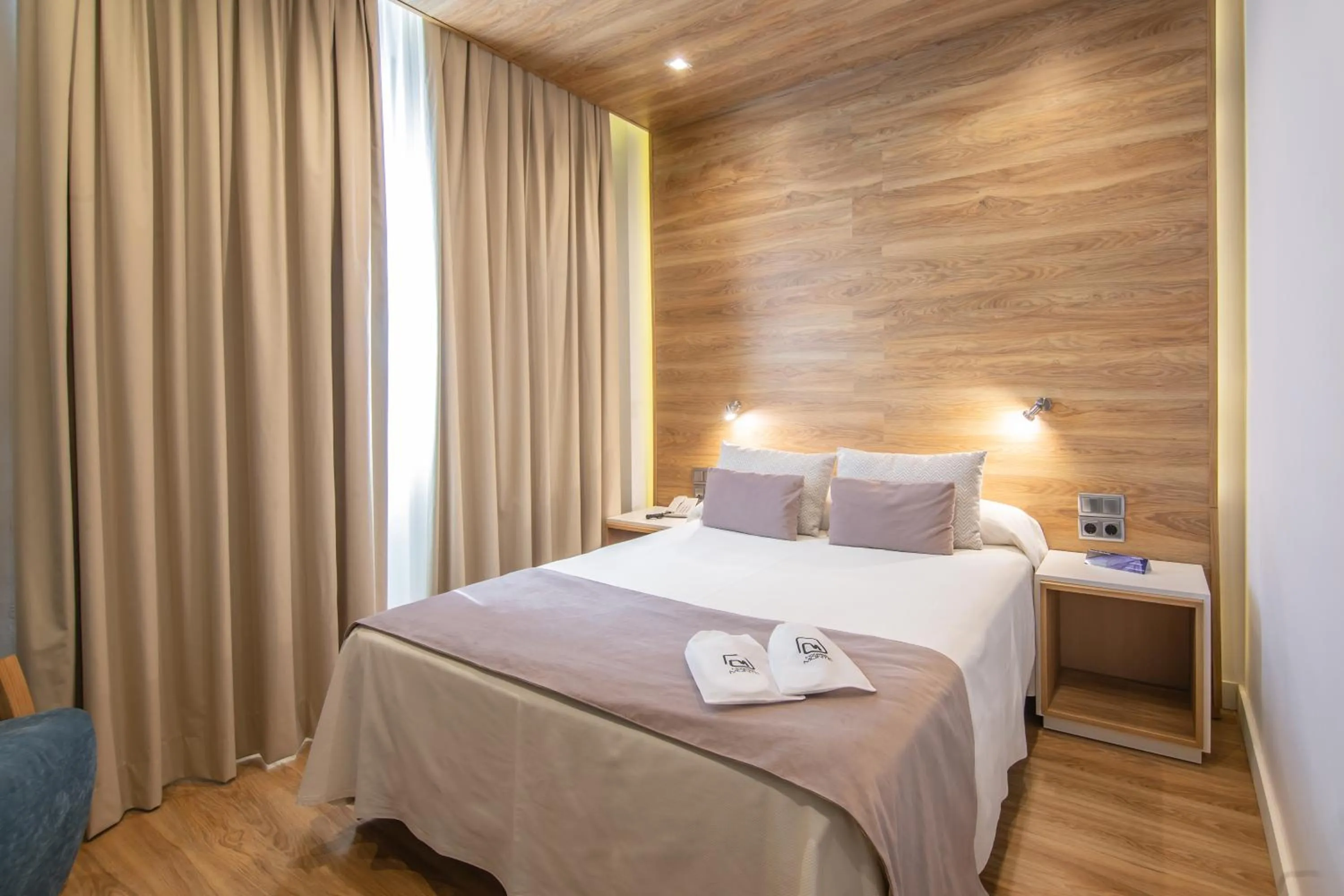 Photo of the whole room, Bed in Hotel Monte Puertatierra