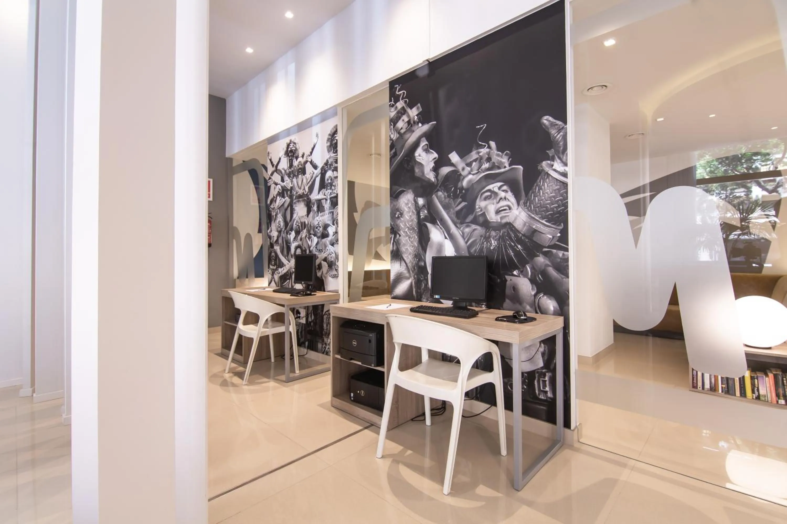 Living room in Hotel Monte Puertatierra