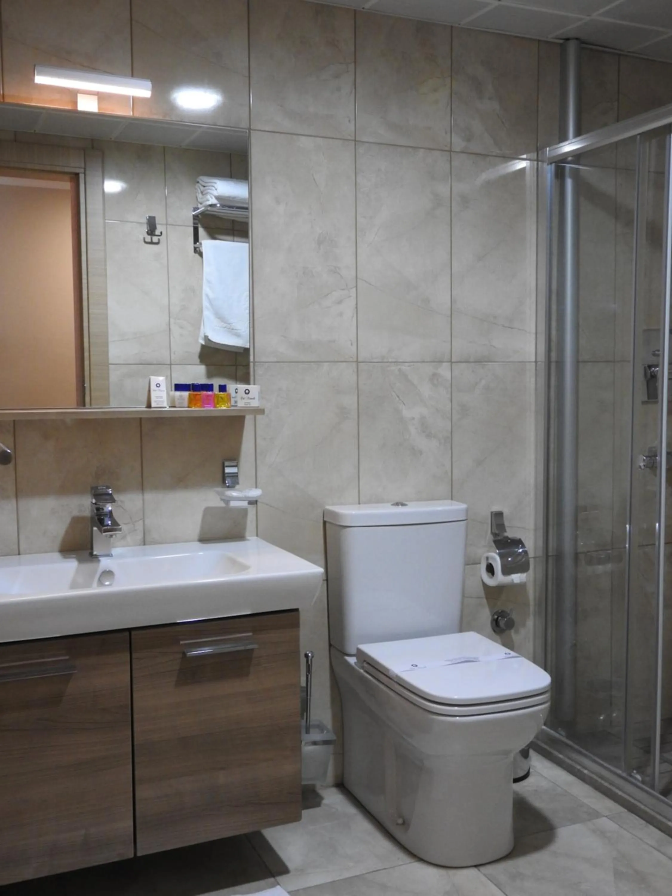 Bathroom in Otel Mutevelli