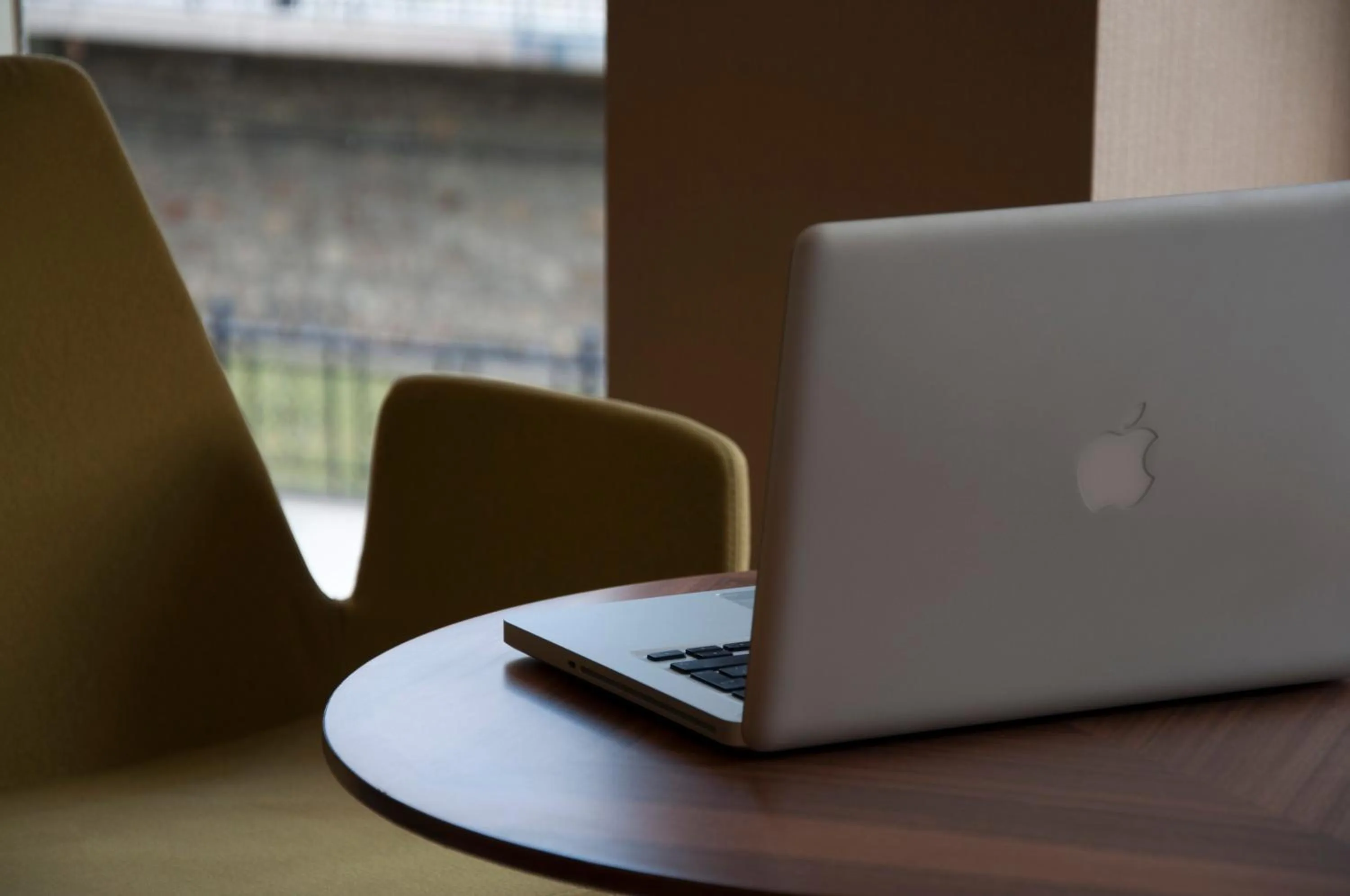 Communal lounge/ TV room in Otel Mutevelli