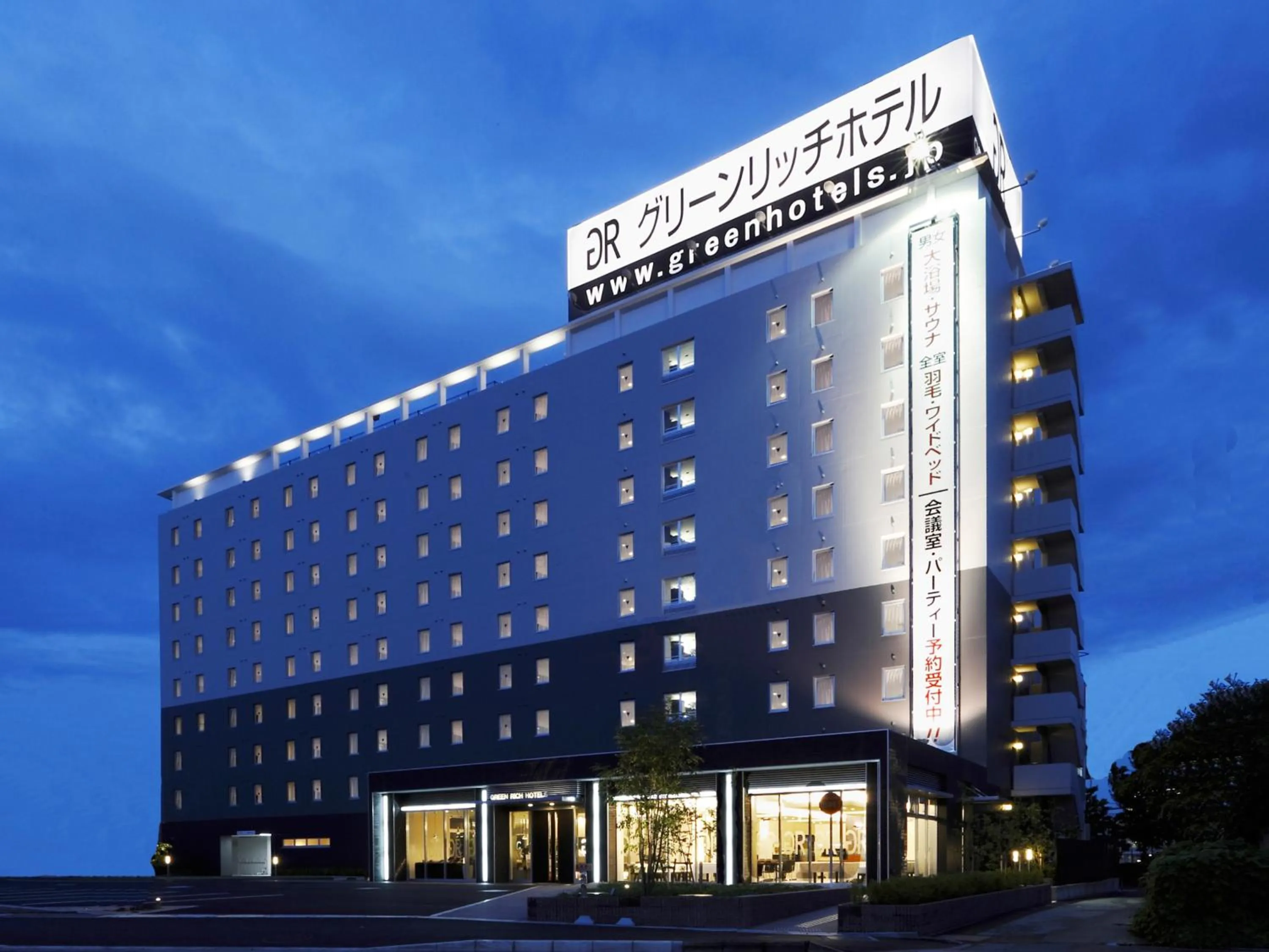 Property building in Green Rich Hotel Osaka Airport
