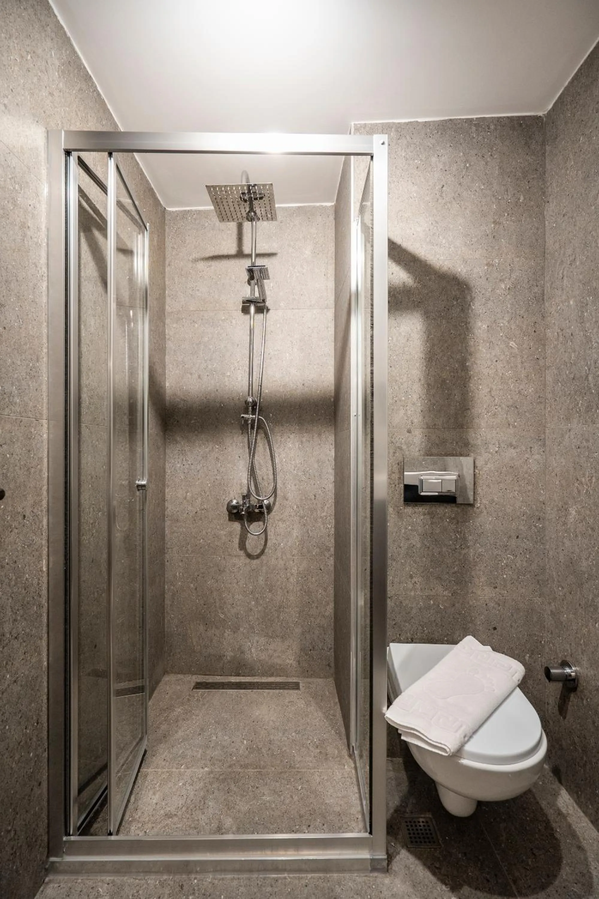 Bathroom in Sayeban Gold Hotel