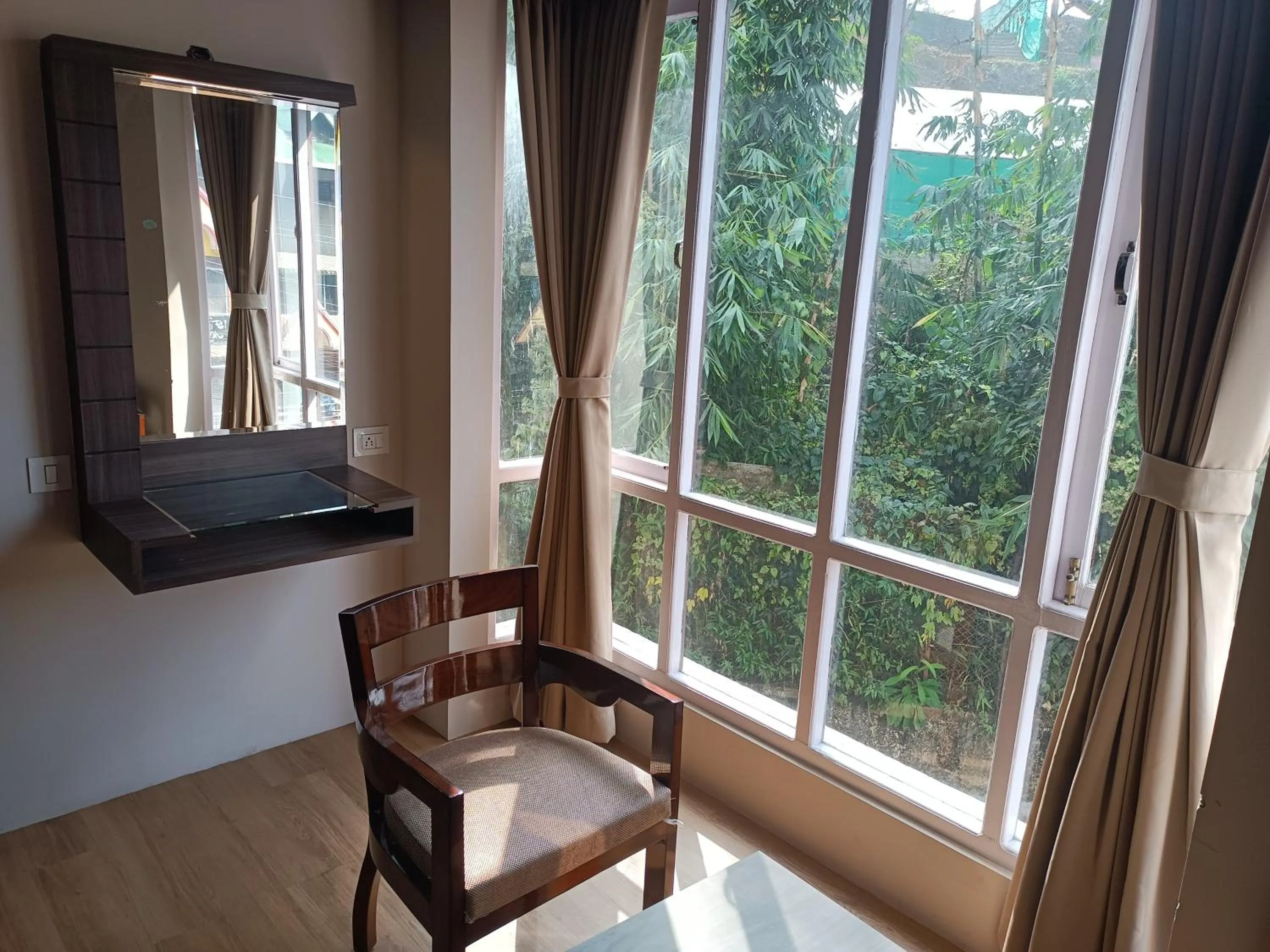 Seating area in Golden Peaks Hotel & Restaurant