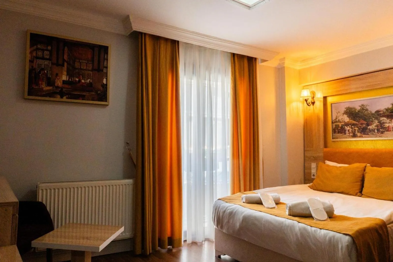 Photo of the whole room, Bed in Kadirga Antik Hotel - Sultanahmet