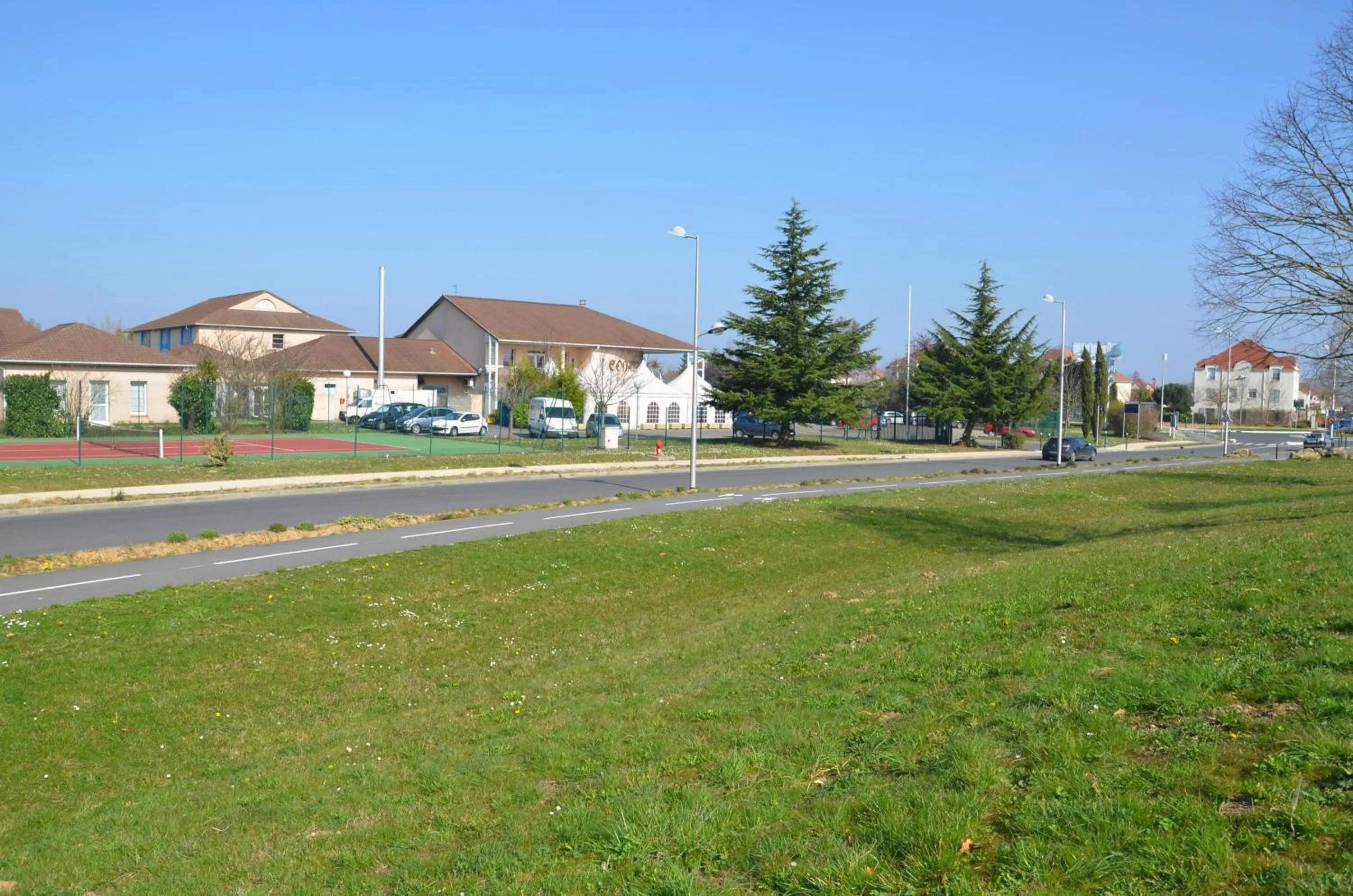 Area and facilities in Espace Leonard De Vinci