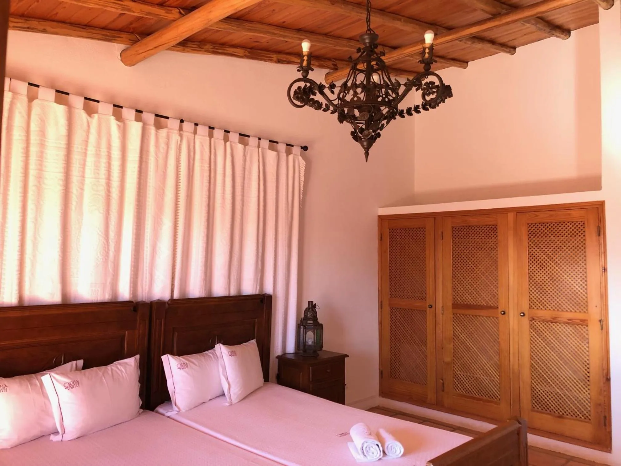 Photo of the whole room, Bed in Hotel de Charme Capela das Artes