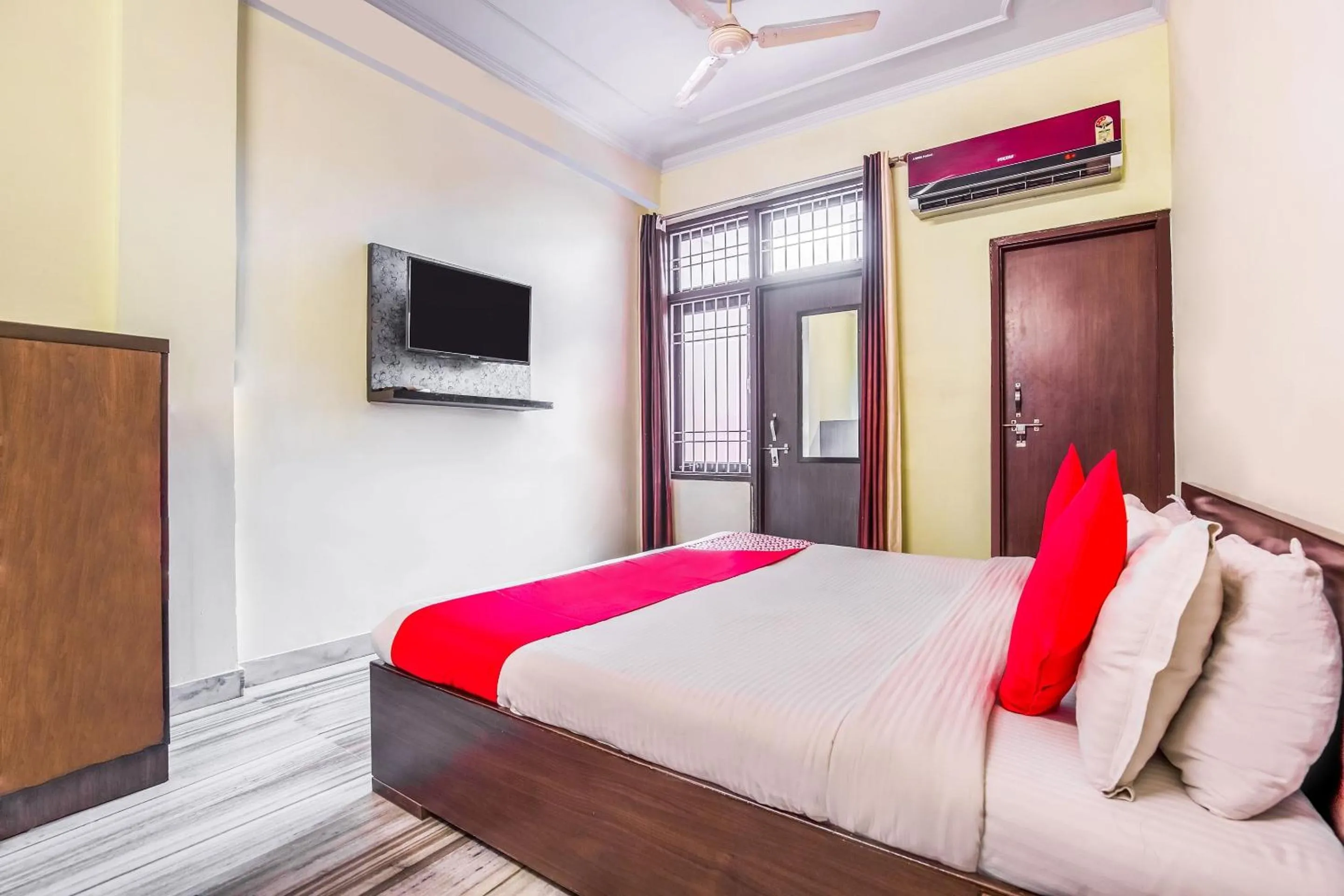 Hotel O Raghukul