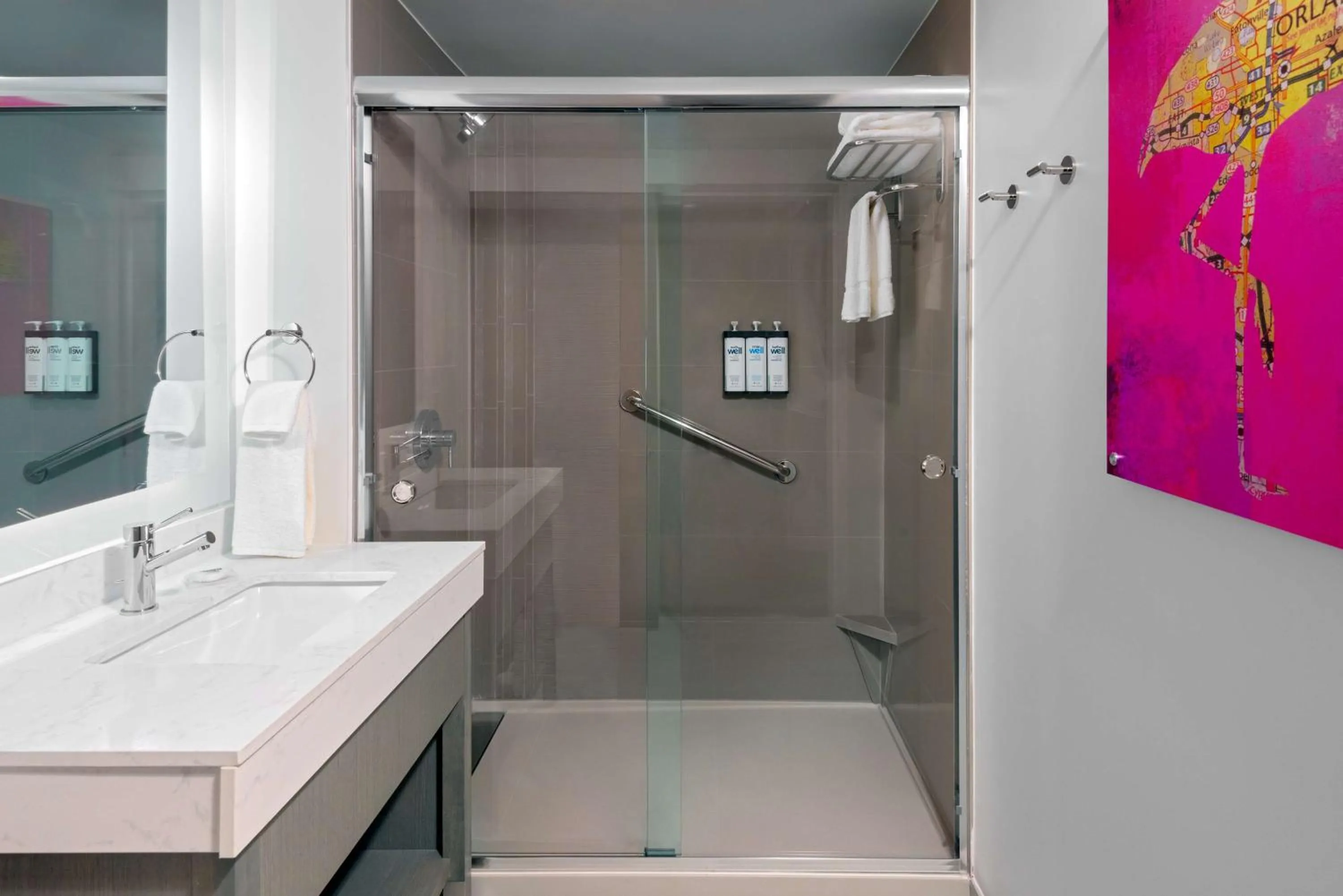 Bathroom in Hyatt House Orlando Airport