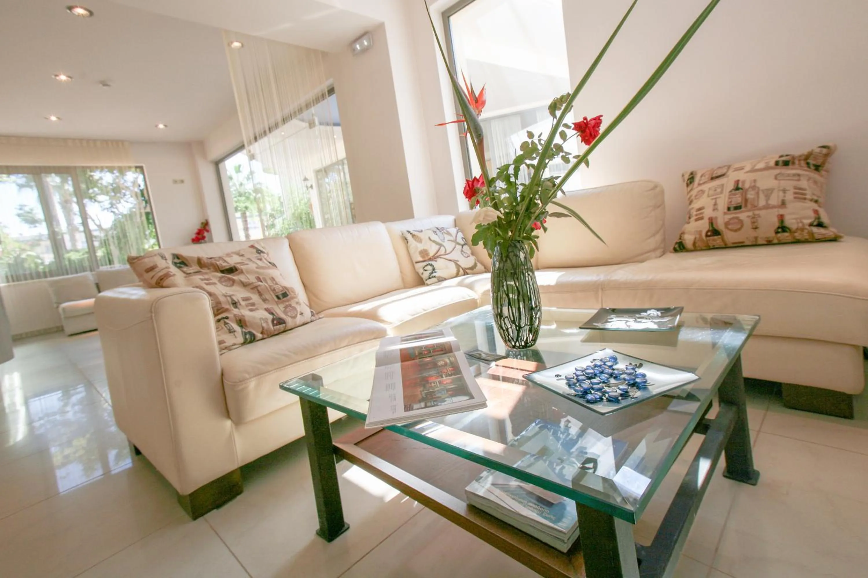 Lobby or reception in Flamingos Hotel Apartments