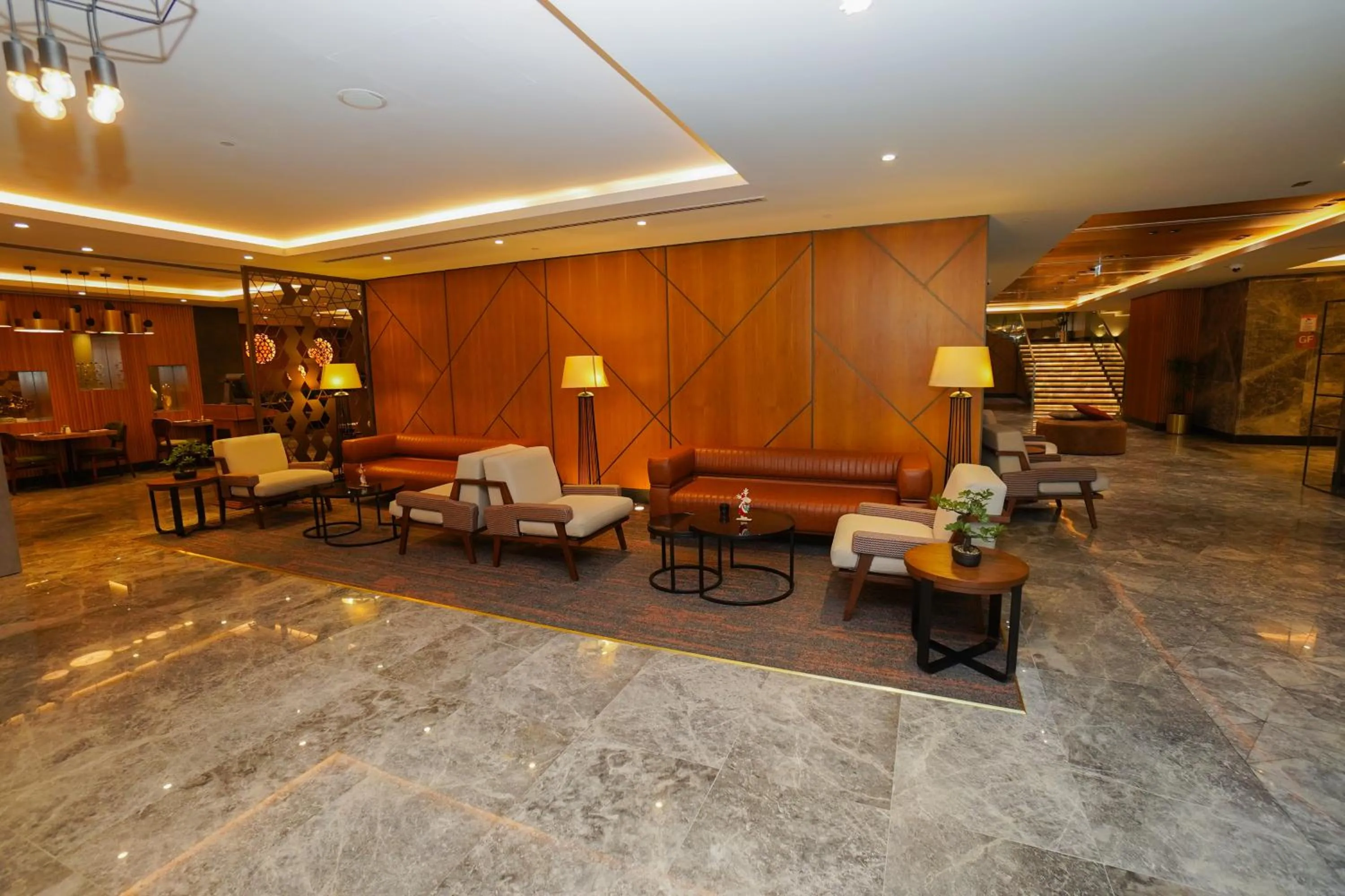 Restaurant/places to eat in The Grand Lux Hotel