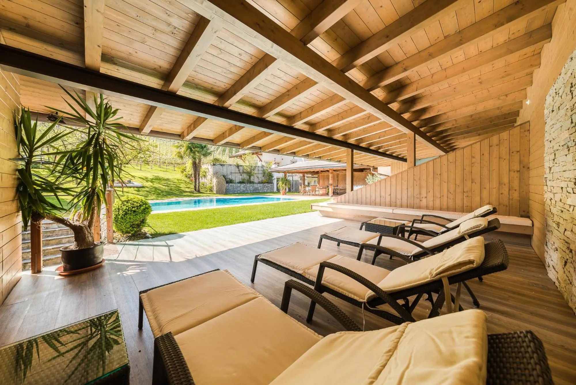 Swimming pool in Oberwirtshof